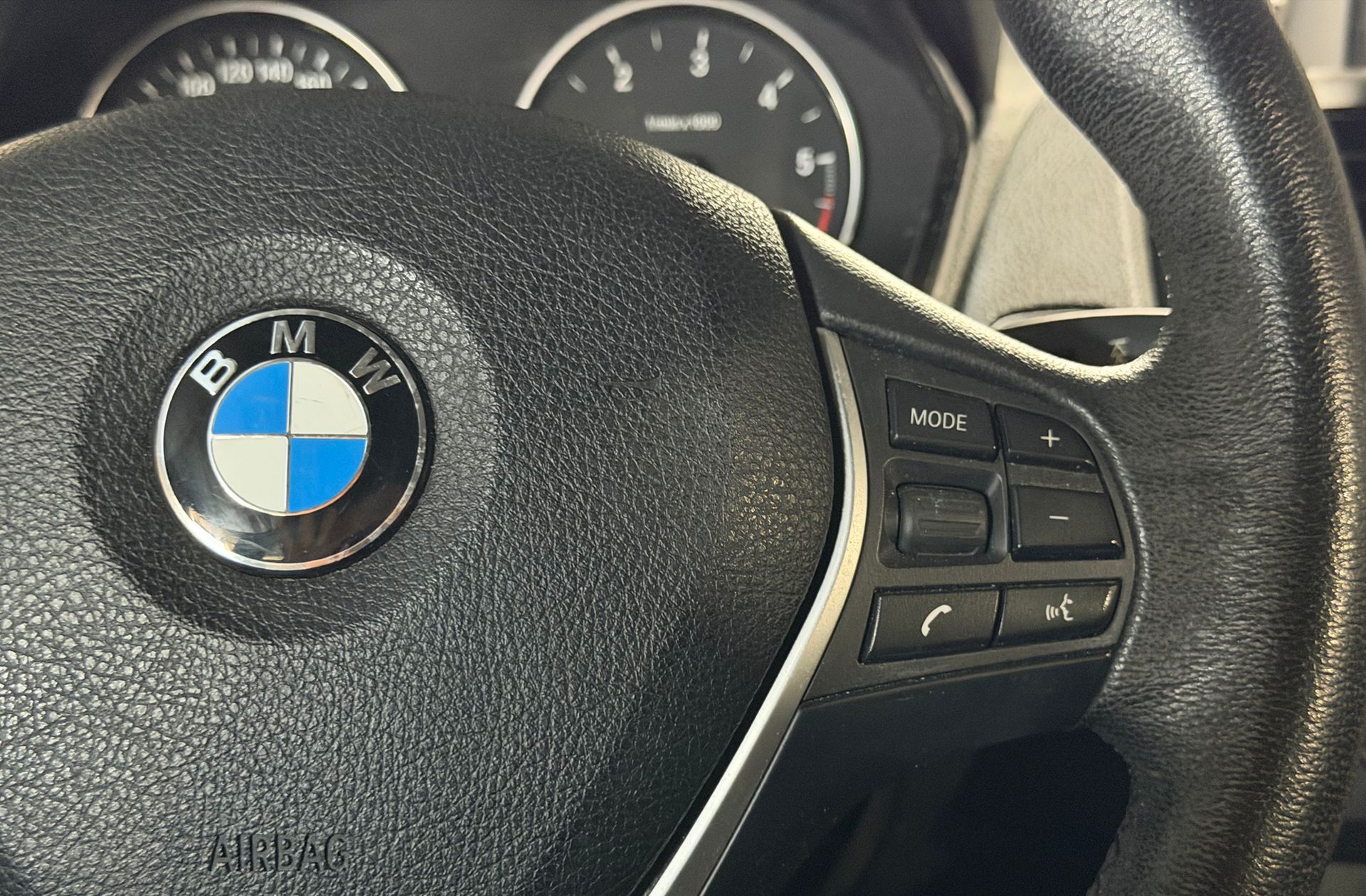 BMW Serie 1 116d - foto 23