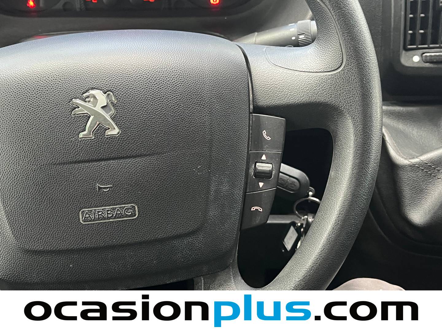 Foto Peugeot Boxer Peugeot Boxer Furgon BlueHDi 140 S&S 335 L2H2  (140 CV)