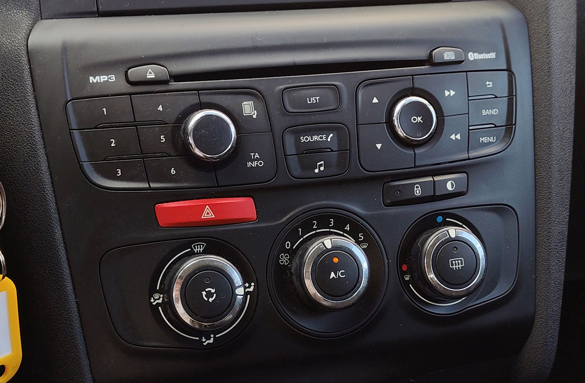 Citroën C4 1.6 HDi Tonic - foto 25