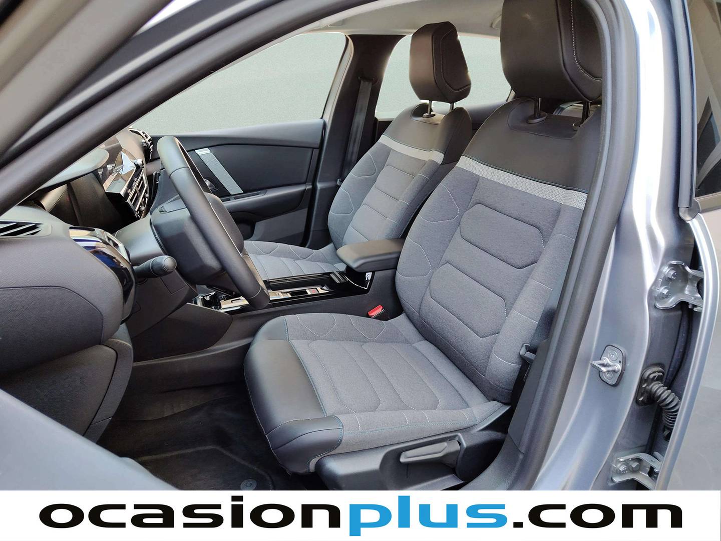 Foto asientos delanteros Citroën C4 Citroën C4 PureTech 130 S&S Plus EAT8 (131 CV)