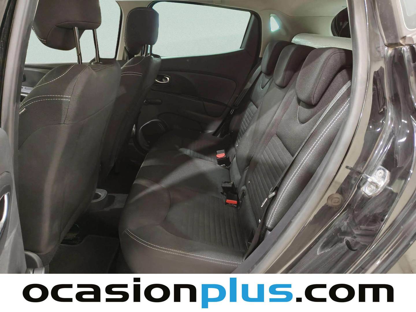 Foto asientos traseros Renault Clio Renault Clio Limited 1.2 16v (75 CV)