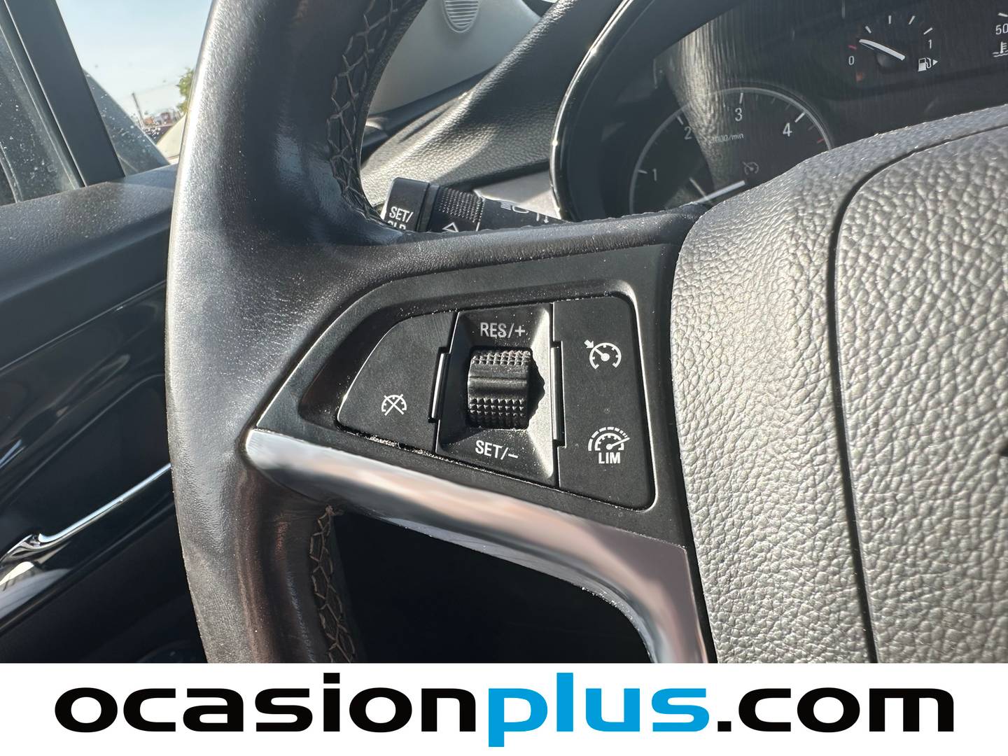 Extras y acabados del Opel Mokka X Opel Mokka X 1.6 CDTI S&S Selective 4X2 (136 CV)