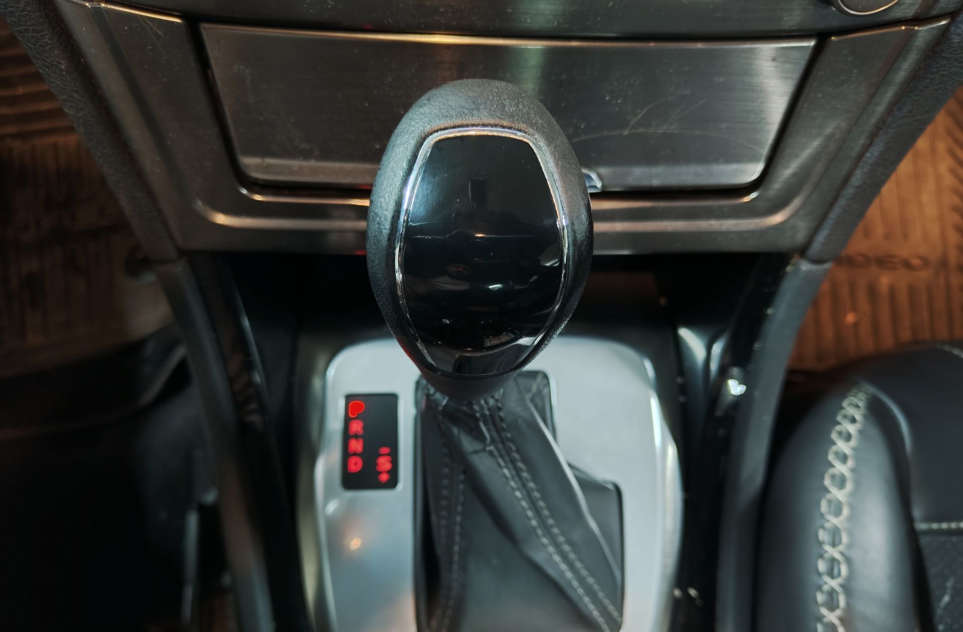 Ford Mondeo 2.0 TDCi Titanium PowerShift - foto 5