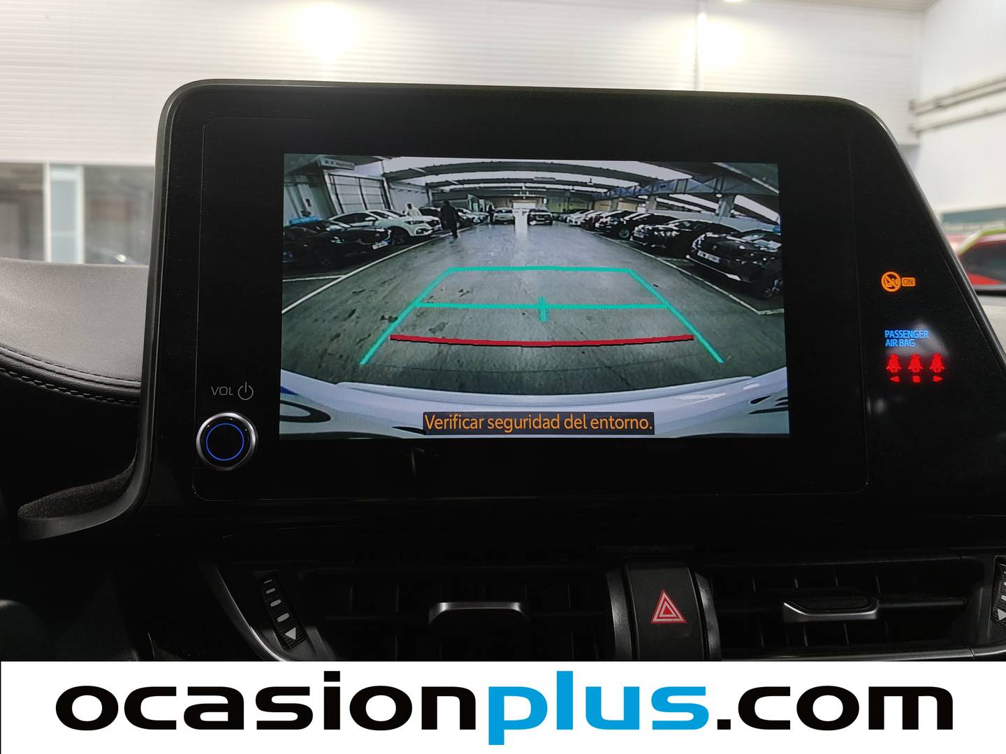 Equipamiento del Toyota C-HR Toyota C-HR 1.8 125H Advance (122 CV)