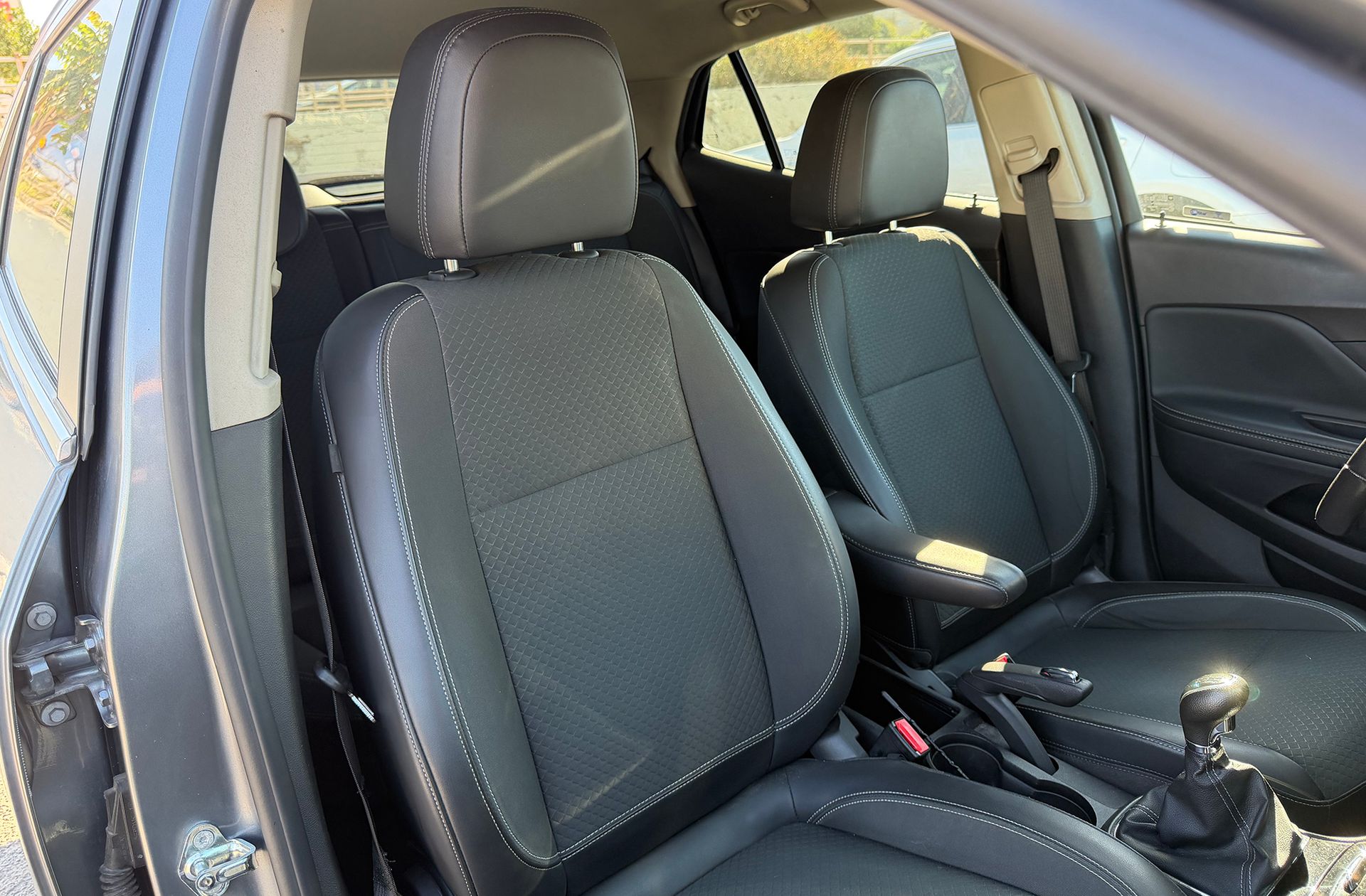 Opel Mokka 1.6 CDTi 4x2 Color Edition - foto 14