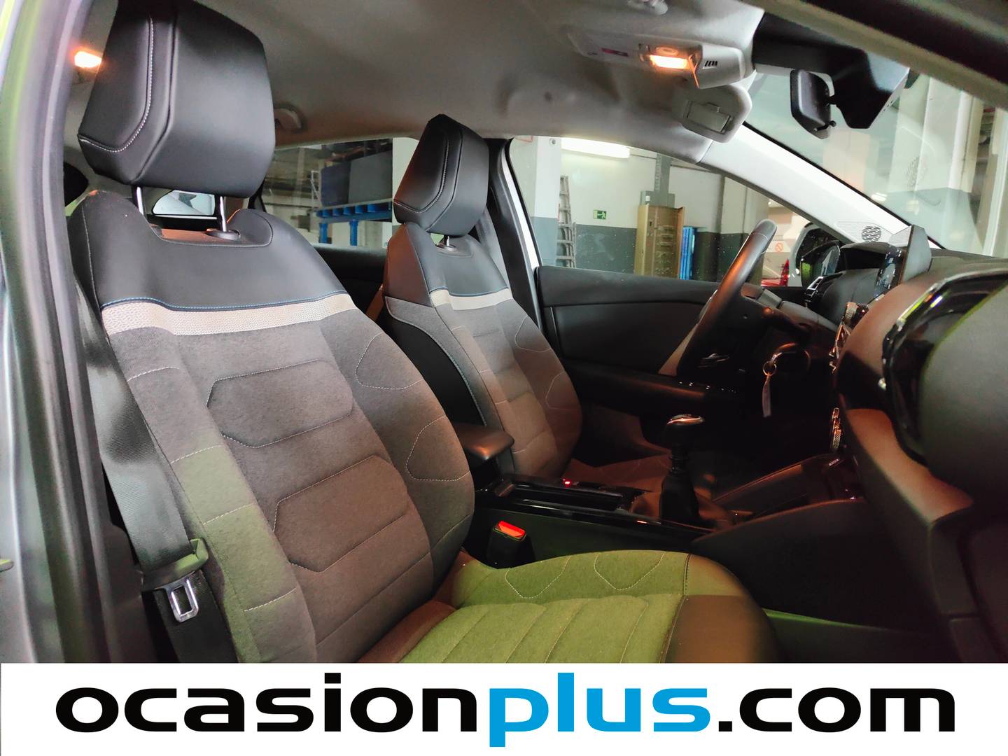 Foto Citroën C4 Citroen C4 PureTech 130 S&S 6v Feel Pack  (130 CV)