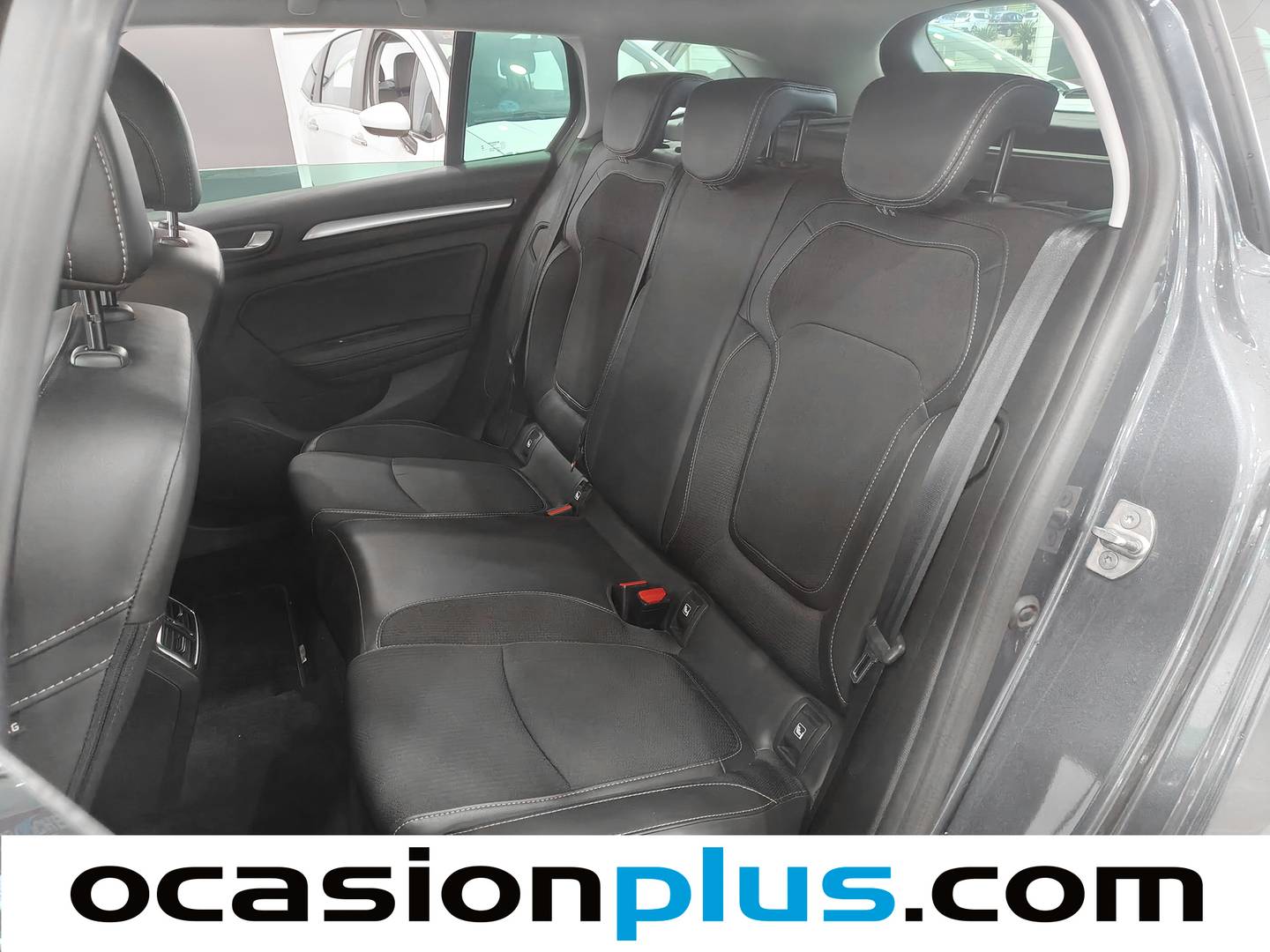 Foto asientos traseros Renault Mégane Renault Megane Sport Tourer Techno TCe (140 CV) EDC GPF