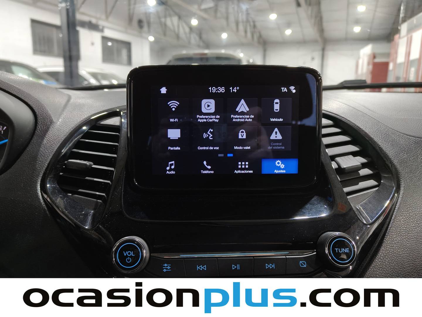 Foto Ford Ka+ Ford Ka+ 1.2 Ti-VCT White Edition (85 CV)