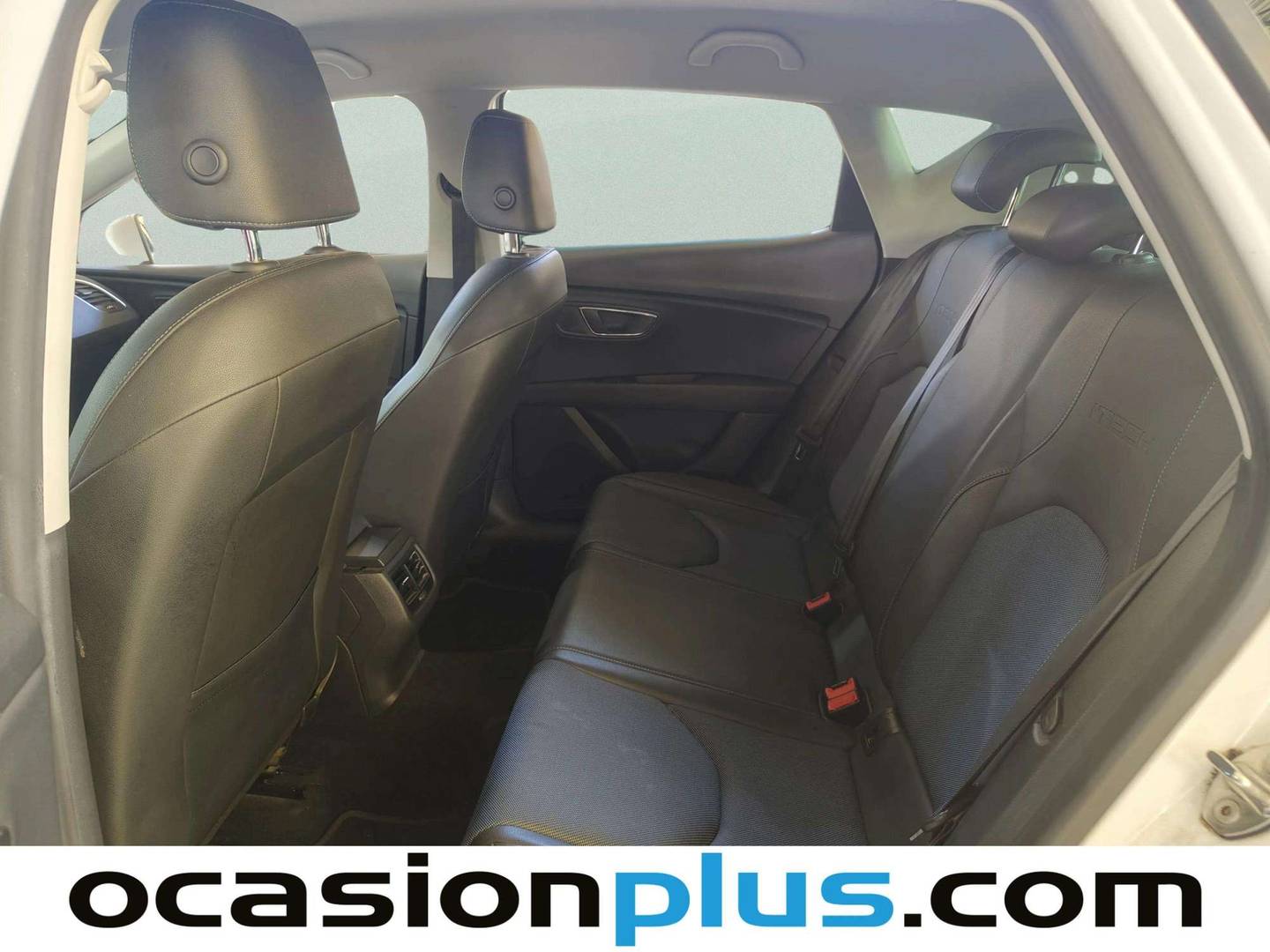 Foto asientos traseros Seat León Seat León 1.2 TSI S&S I-Tech (110 CV)