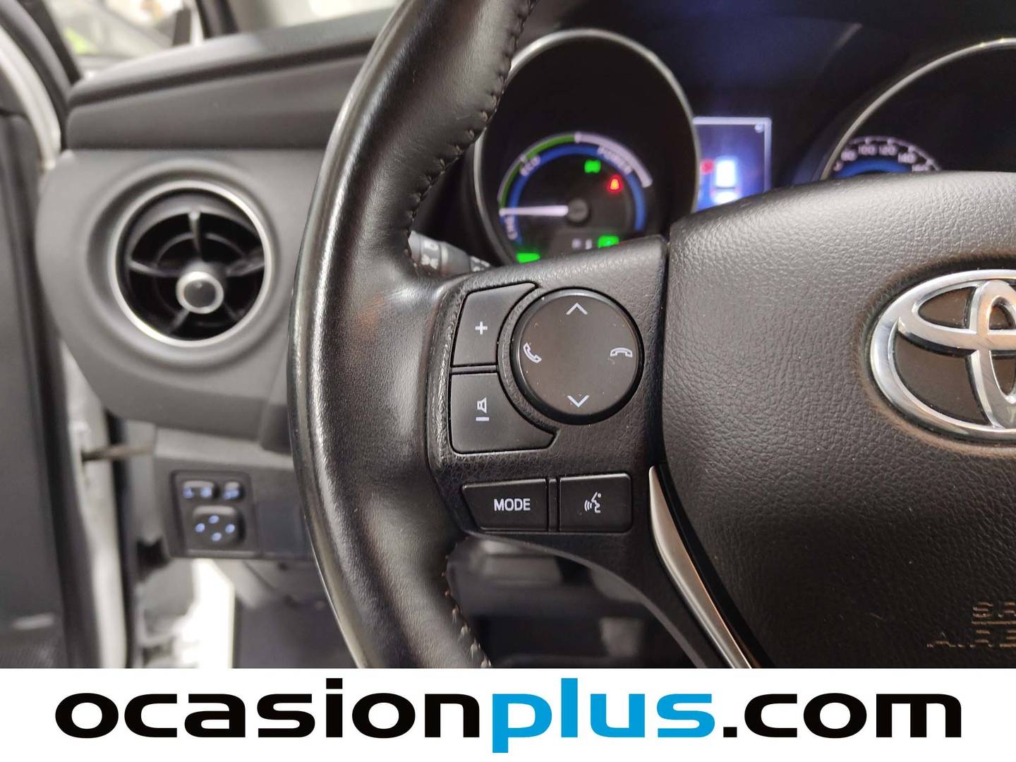 Toyota Auris Toyota Auris 140H Hybrid Touring Sports Business (136 CV) de ocasión