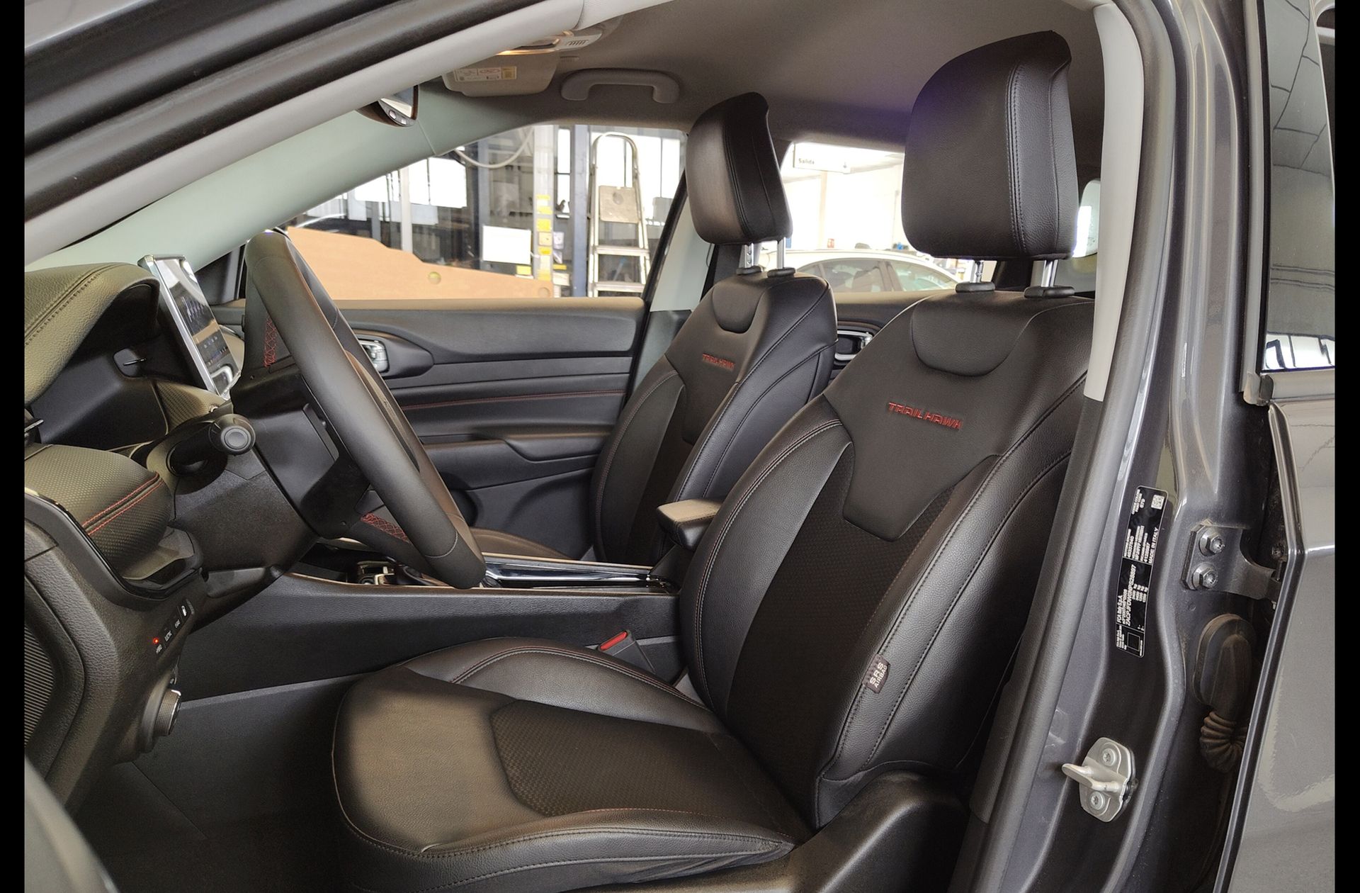 Jeep Compass 1.3 PHEV Trailhawk AWD - foto 12