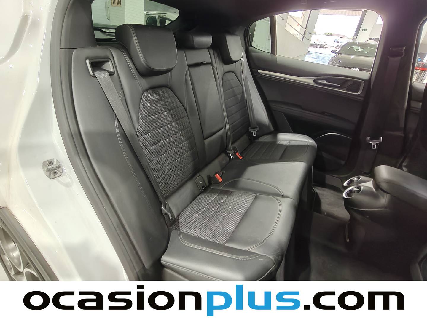 Foto Alfa Romeo Stelvio Alfa Romeo Stelvio 2.2 Diesel Sprint RWD (160 CV)