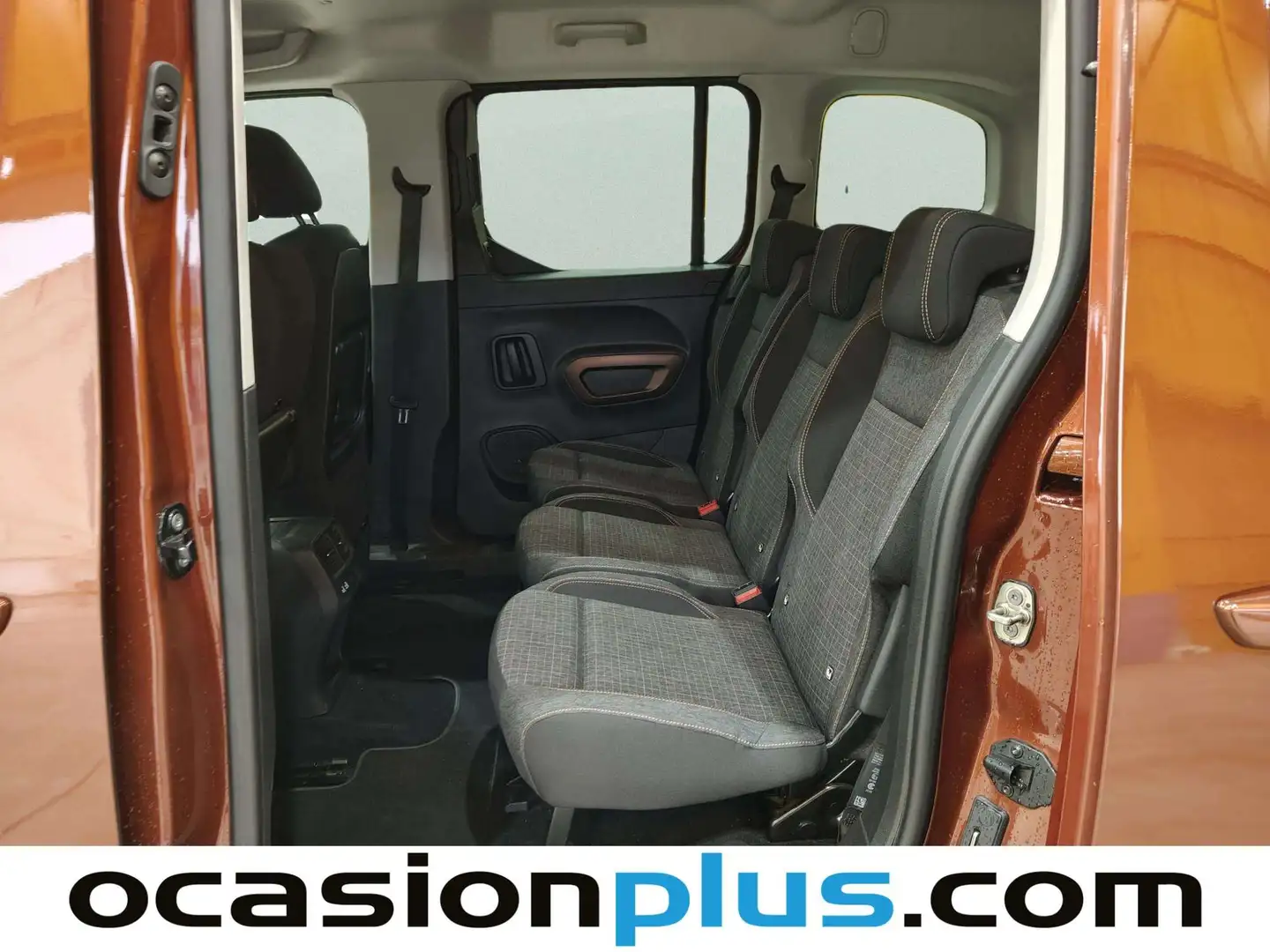 Foto Peugeot Rifter Peugeot Rifter PureTech 130 GT Line Standard EAT8 (130 CV)