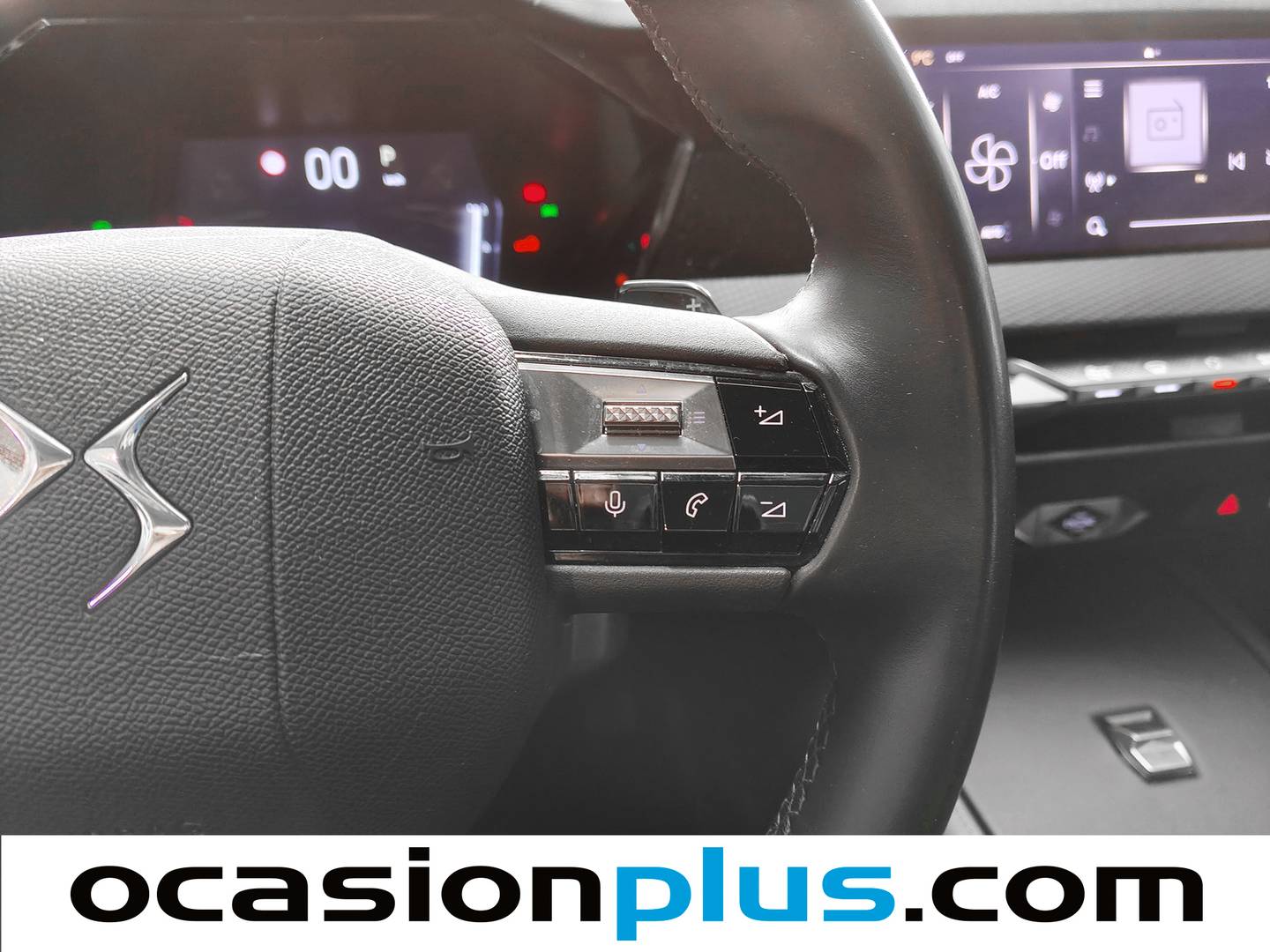 Foto DS DS 4 DS DS4 PureTech 130 Bastille Auto (130 CV)