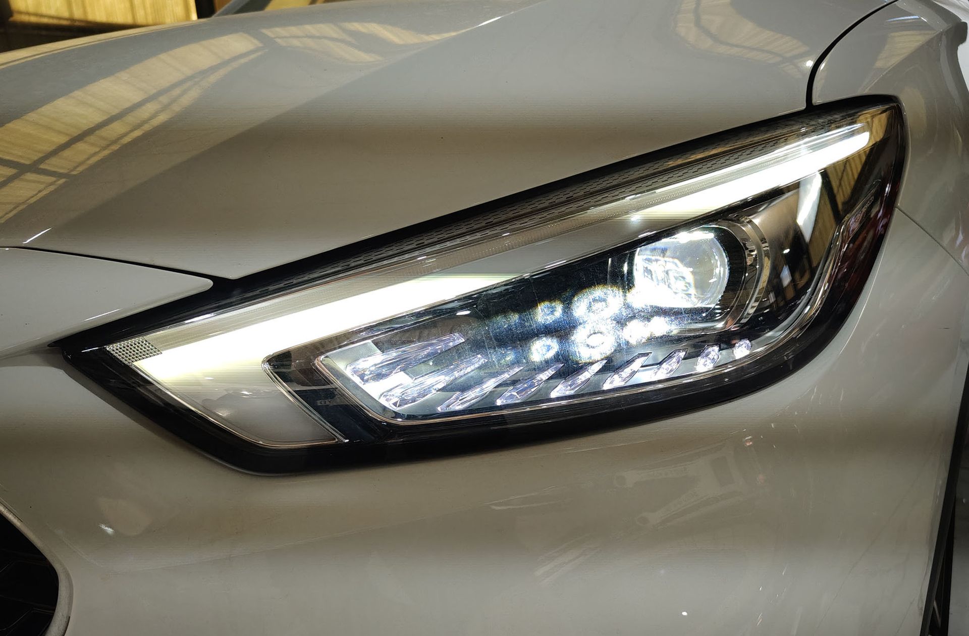 MG ZS 1.5 Luxury - foto 14