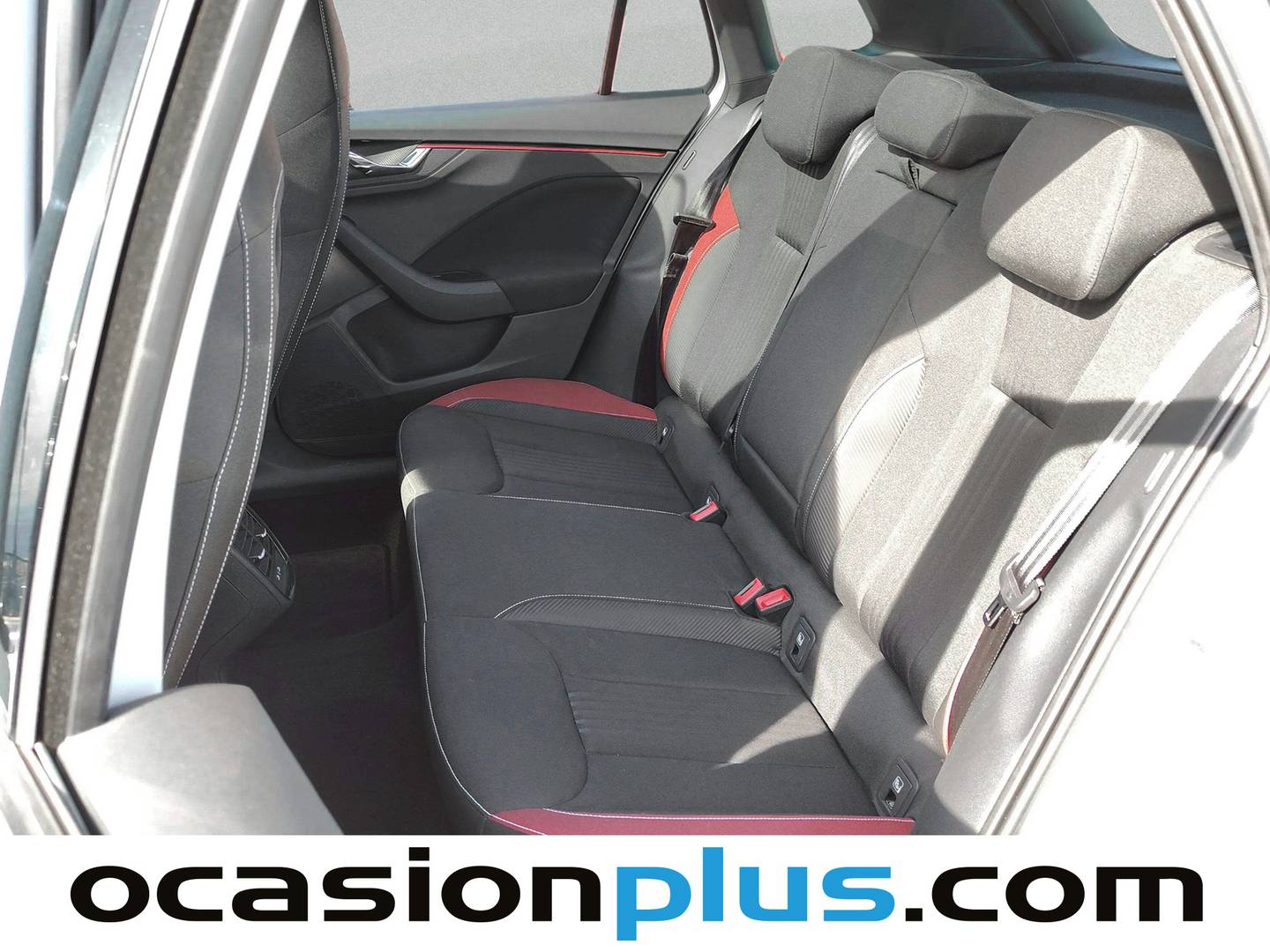 Foto asientos traseros Skoda Kamiq Skoda Kamiq 1.5 TSI Montecarlo DSG (150 CV)