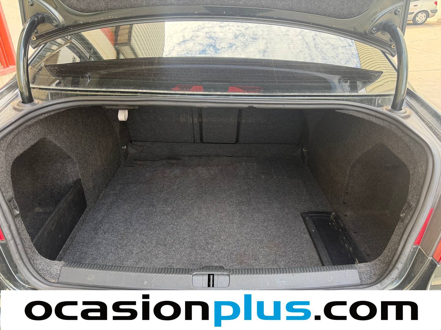 Fotos maletero Volkswagen Passat Volkswagen Passat Advance 1.9 TDI (105 CV)