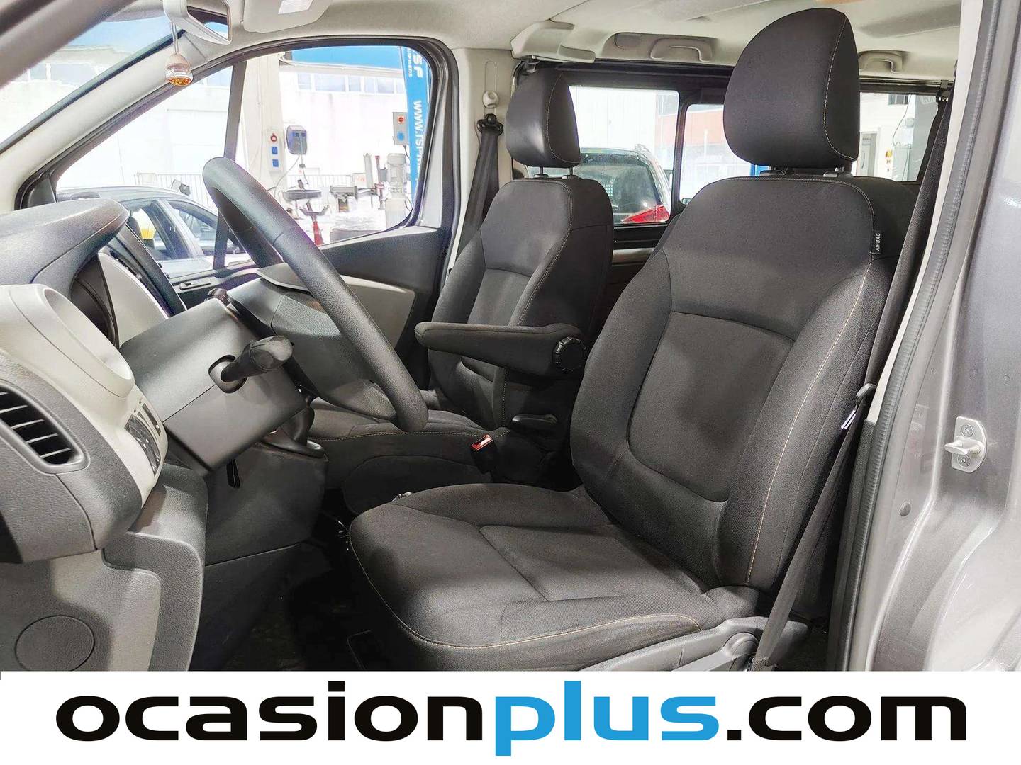 Foto asientos traseros Renault Trafic Renault Trafic Combi Energy dCi 88 kW (120 CV)