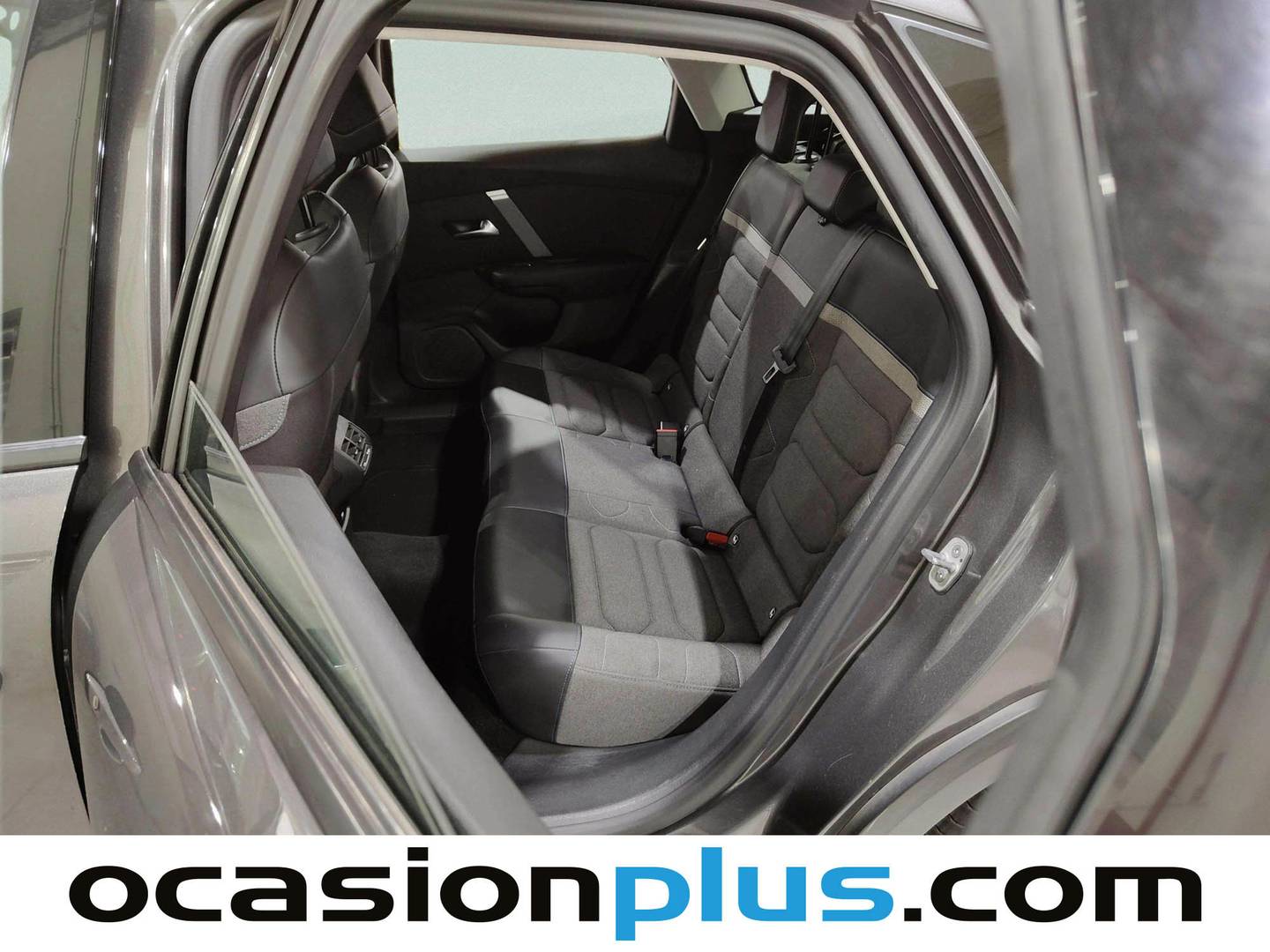 Foto asientos traseros Citroën C4 Citroën C4 PureTech 130 S&S 6v Feel Pack EAT8 (130 CV)