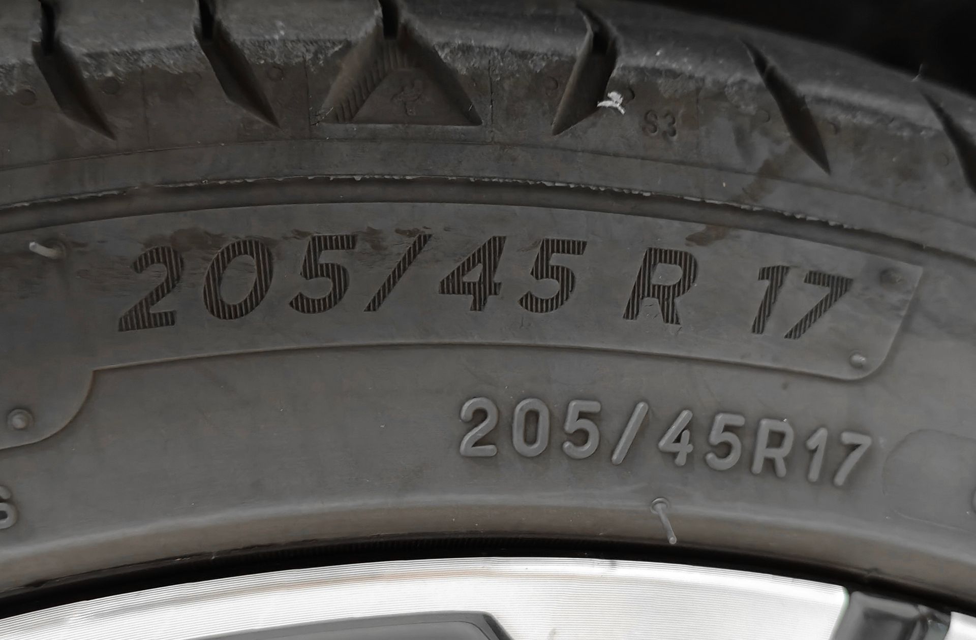 Peugeot 208 GT Hybrid eDCS6 - foto 42