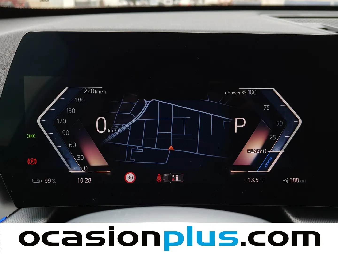 Foto BMW iX1 BMW iX1 xDrive30 (313 CV)