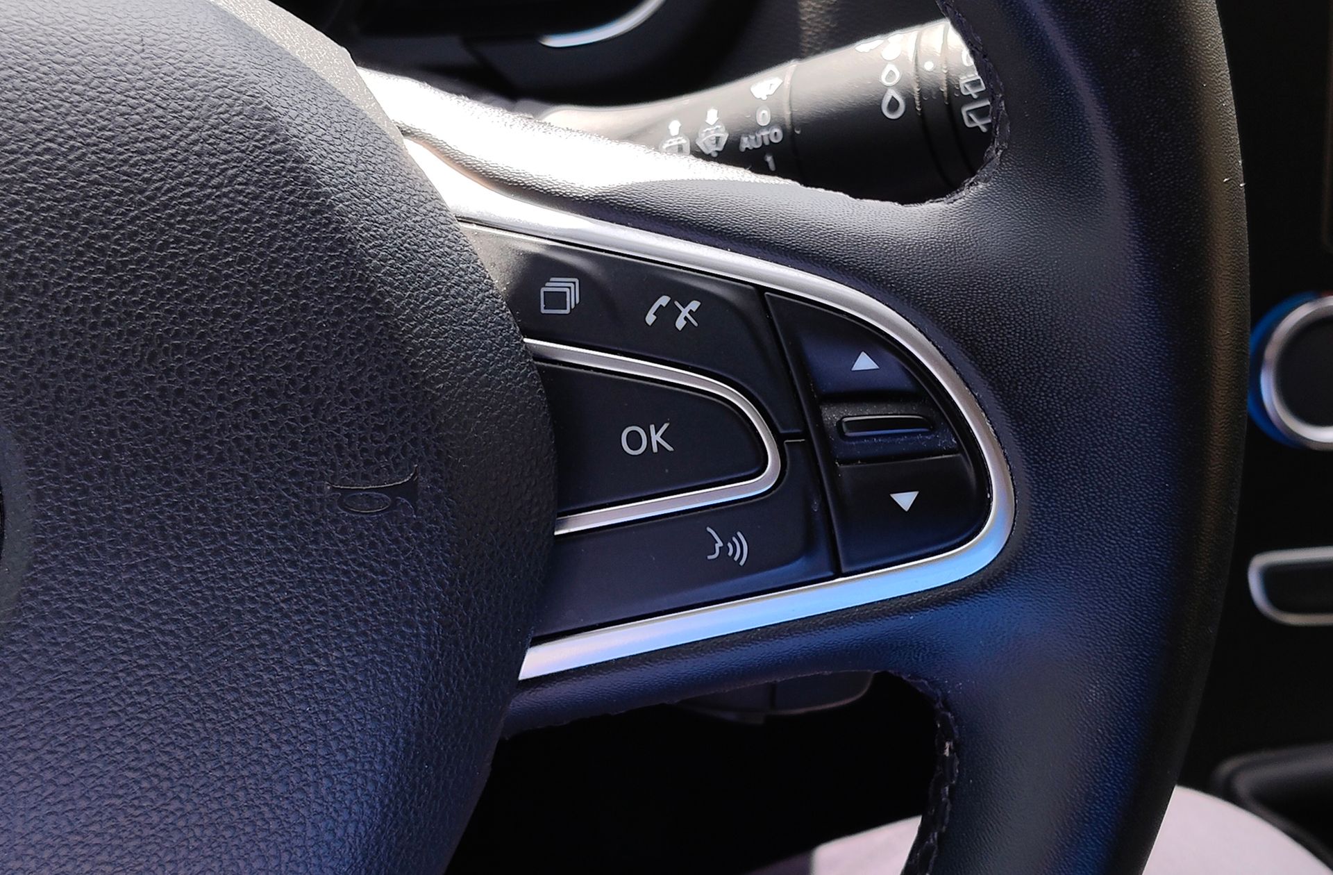 Renault Grand Scénic Zen TCe GPF 7 plazas - foto 29