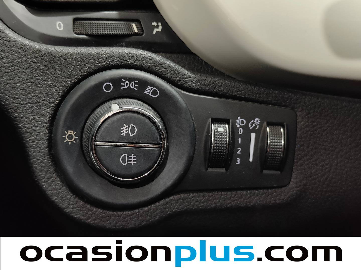 Extras y acabados del Fiat 500X Fiat 500X 1.3 MultiJet Pop Star 4x2 (95 CV)