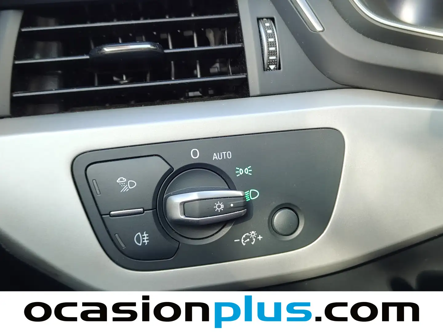 Foto Audi A4 Audi A4 Avant S line 35 TFSI  (150 CV) S tronic