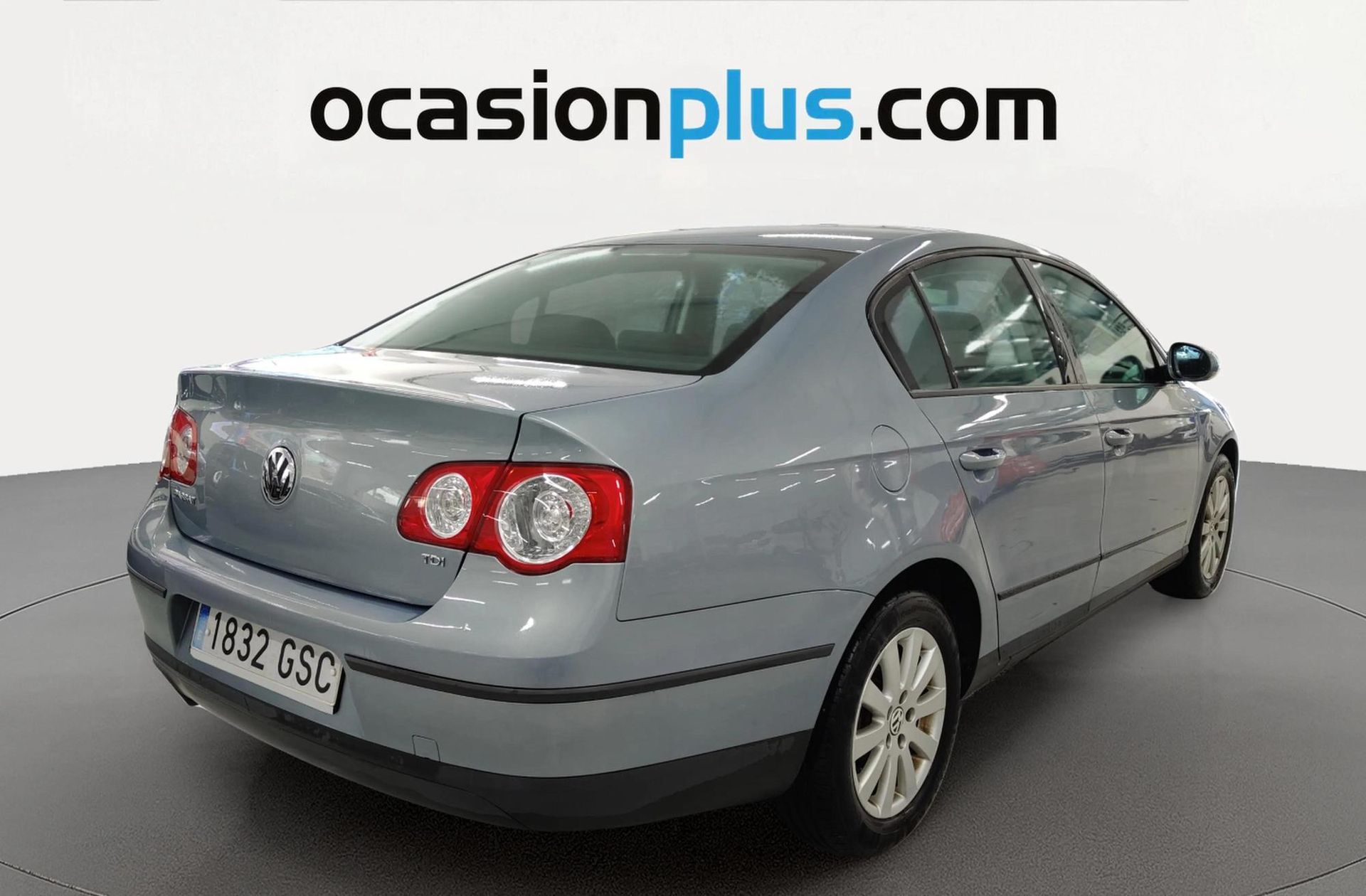 Volkswagen Passat 2.0 TDI DPF Edition Plus - foto 4