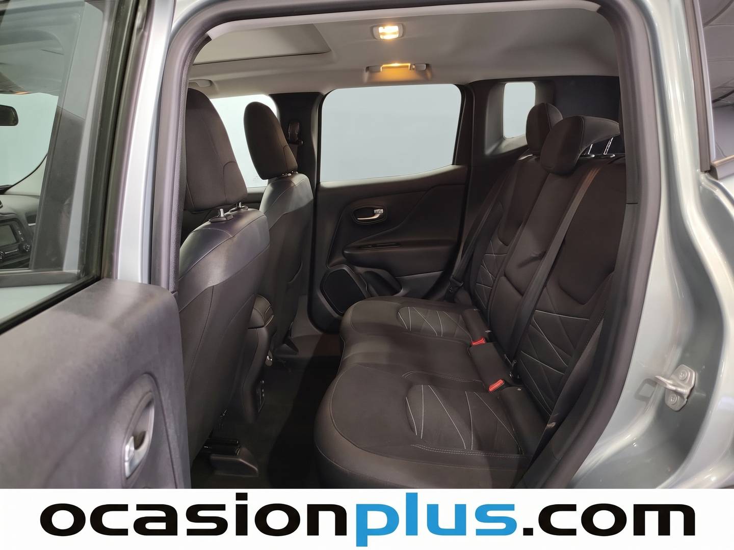 Foto asientos traseros Jeep Renegade Jeep Renegade 1.5 eHybrid Upland ATX (130 CV)