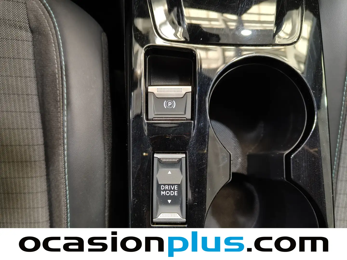 Foto Peugeot 208 Peugeot 208 PureTech 100 Allure EAT8  (100 CV)