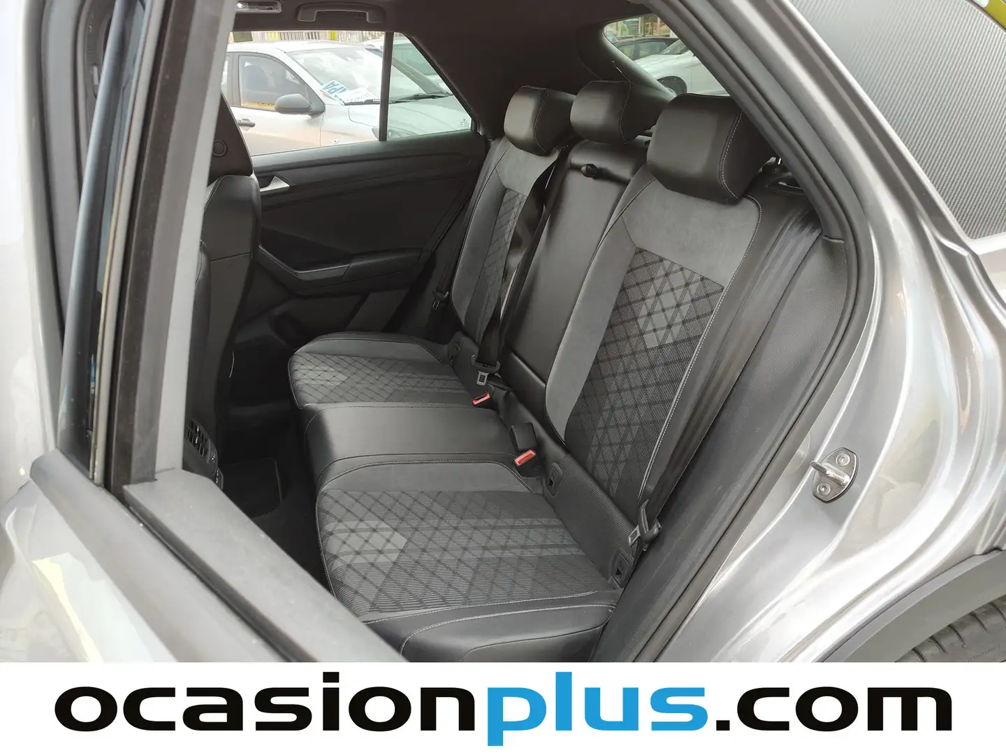 Foto Volkswagen T-Roc Volkswagen T-Roc R-Line 2.0 TDI (150 CV)