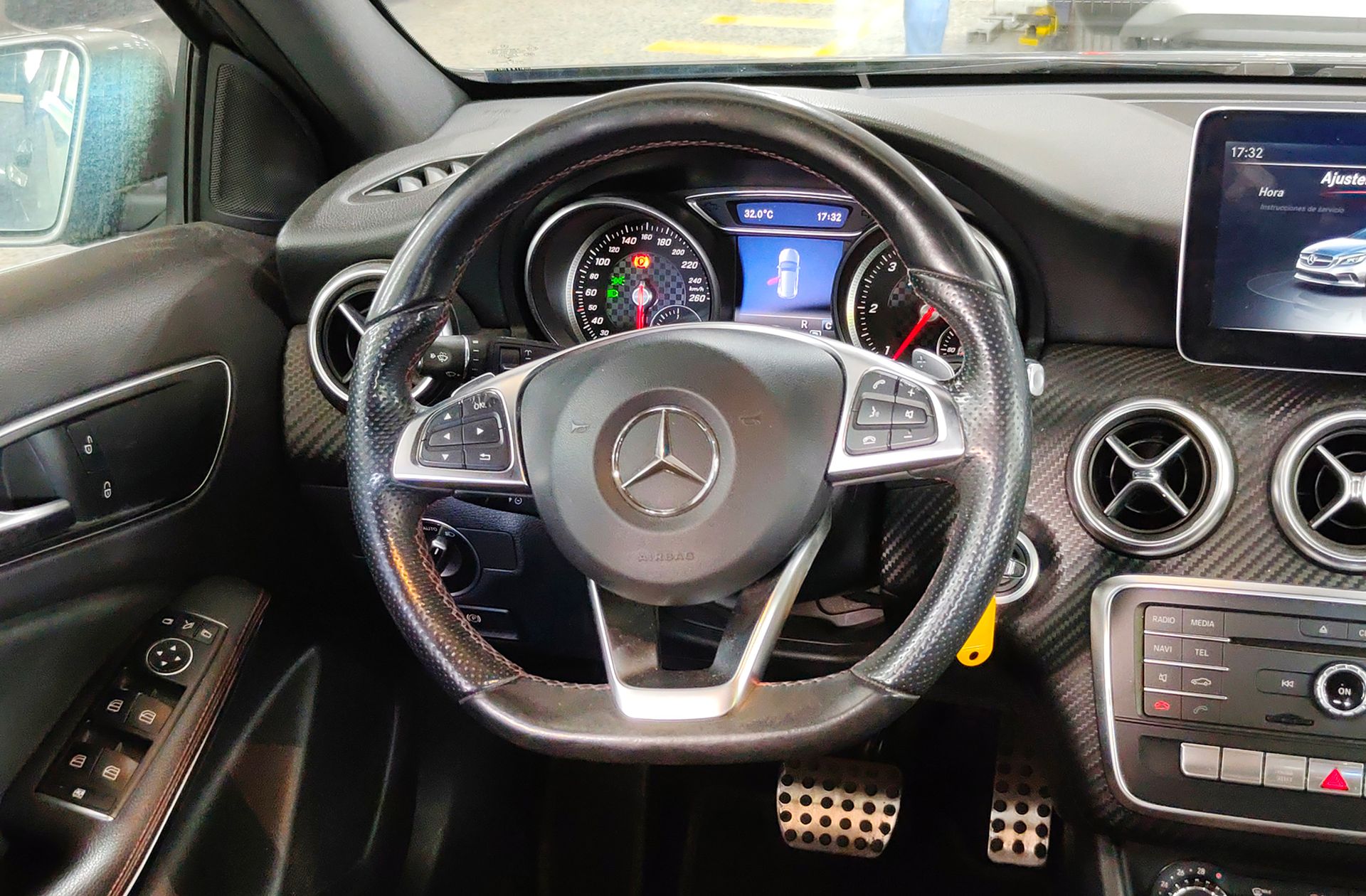 Mercedes-Benz Clase A 200 d Pack AMG - foto 20