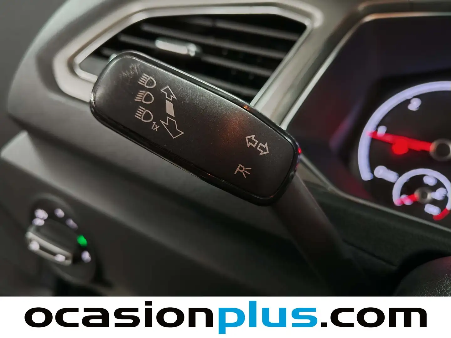 Foto Volkswagen T-Roc Volkswagen T-Roc Advance 2.0 TDI (150 CV) DSG