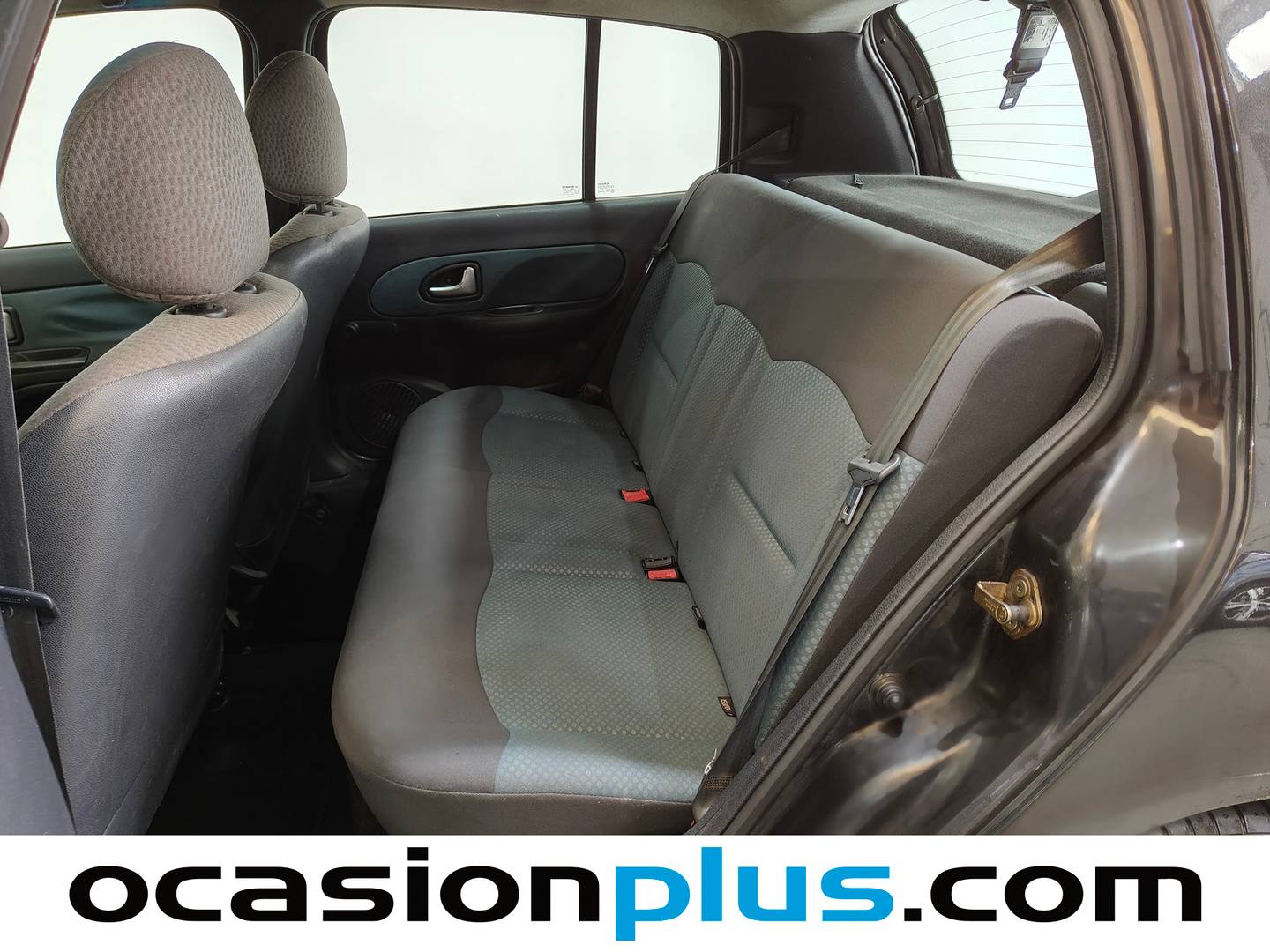 Foto asientos traseros Renault Clio Campus Renault Clio 1.2 16v Campus Community (75 CV)