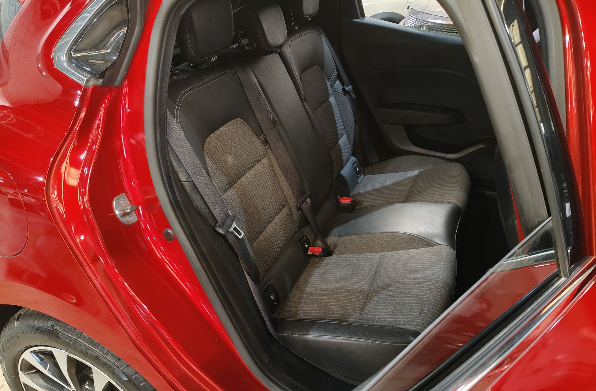 Renault Clio Techno TCe - foto 19