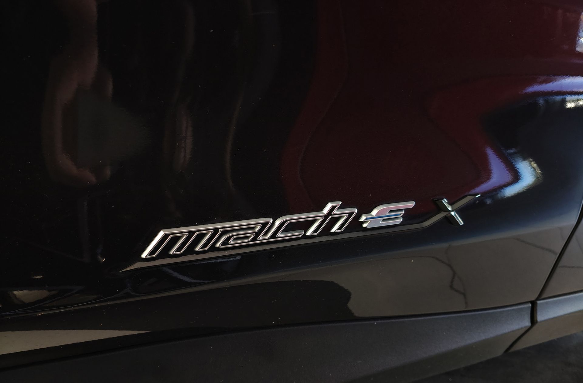Ford Mustang Mach-E Premium RWD Rango Extendido - foto 5