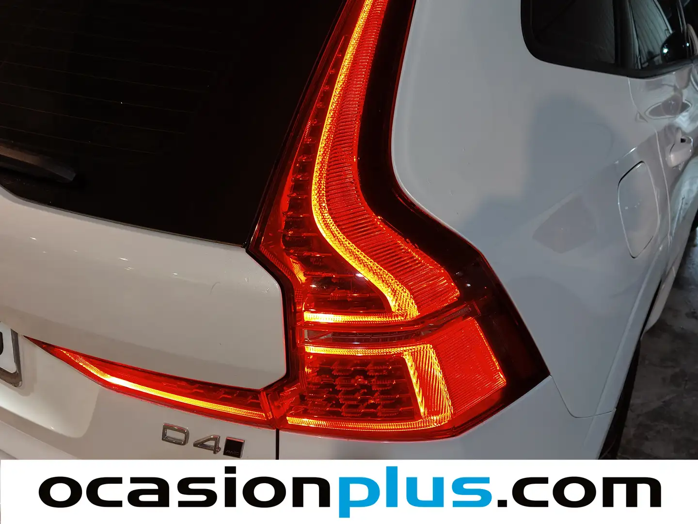 Foto Volvo XC60 Volvo XC60 D4 Momentum AWD Auto (190 CV)