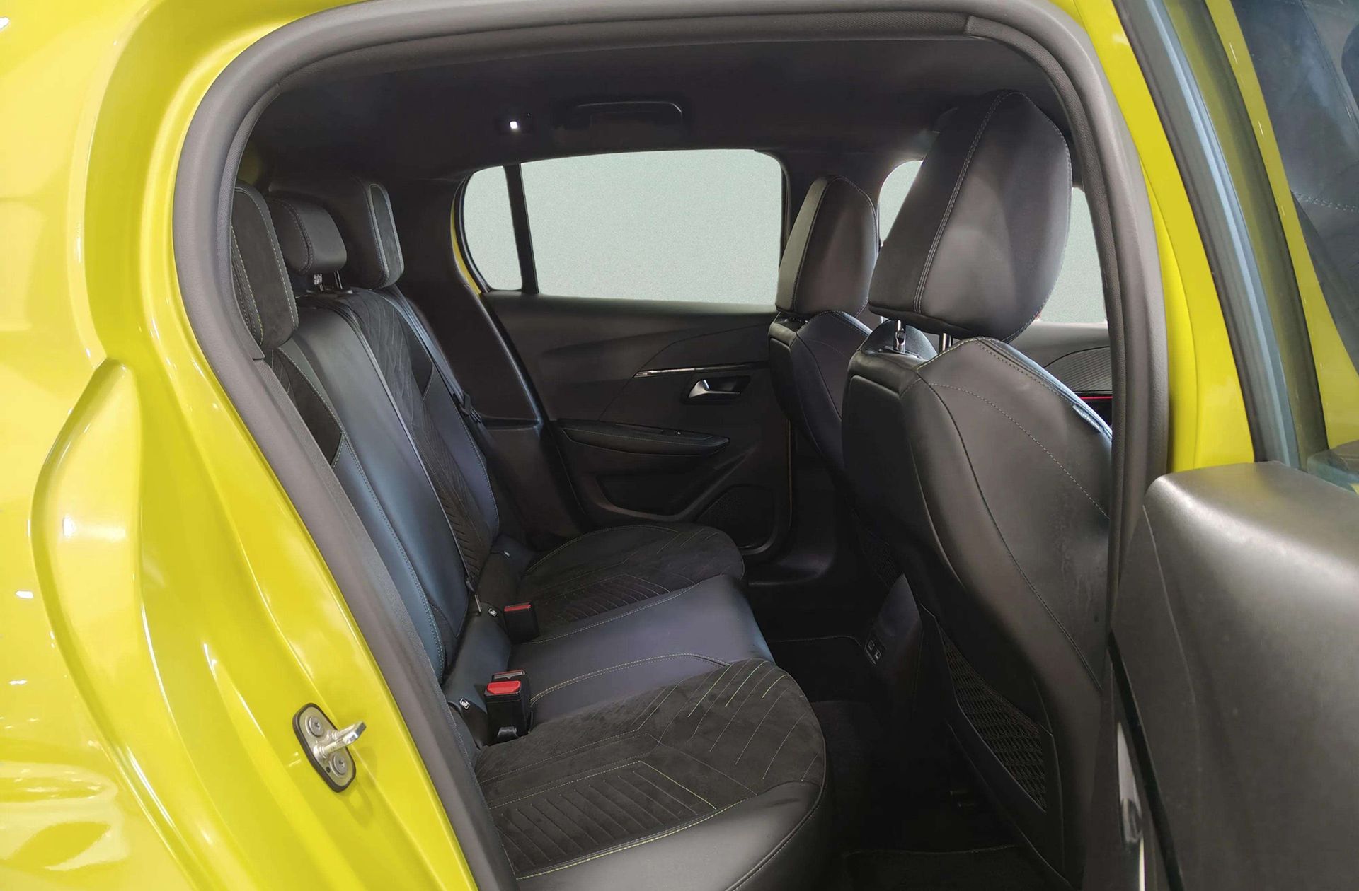 Peugeot 208 Eléctrico GT - foto 19