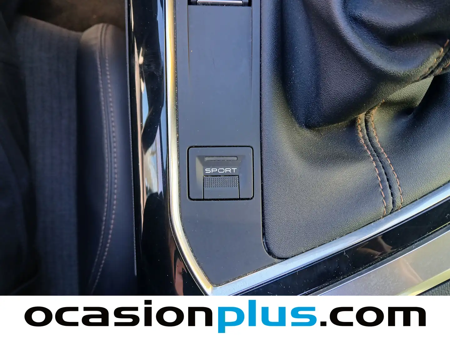 Foto Peugeot 3008 Peugeot 3008 PureTech 130 S&S GT Line (130 CV)