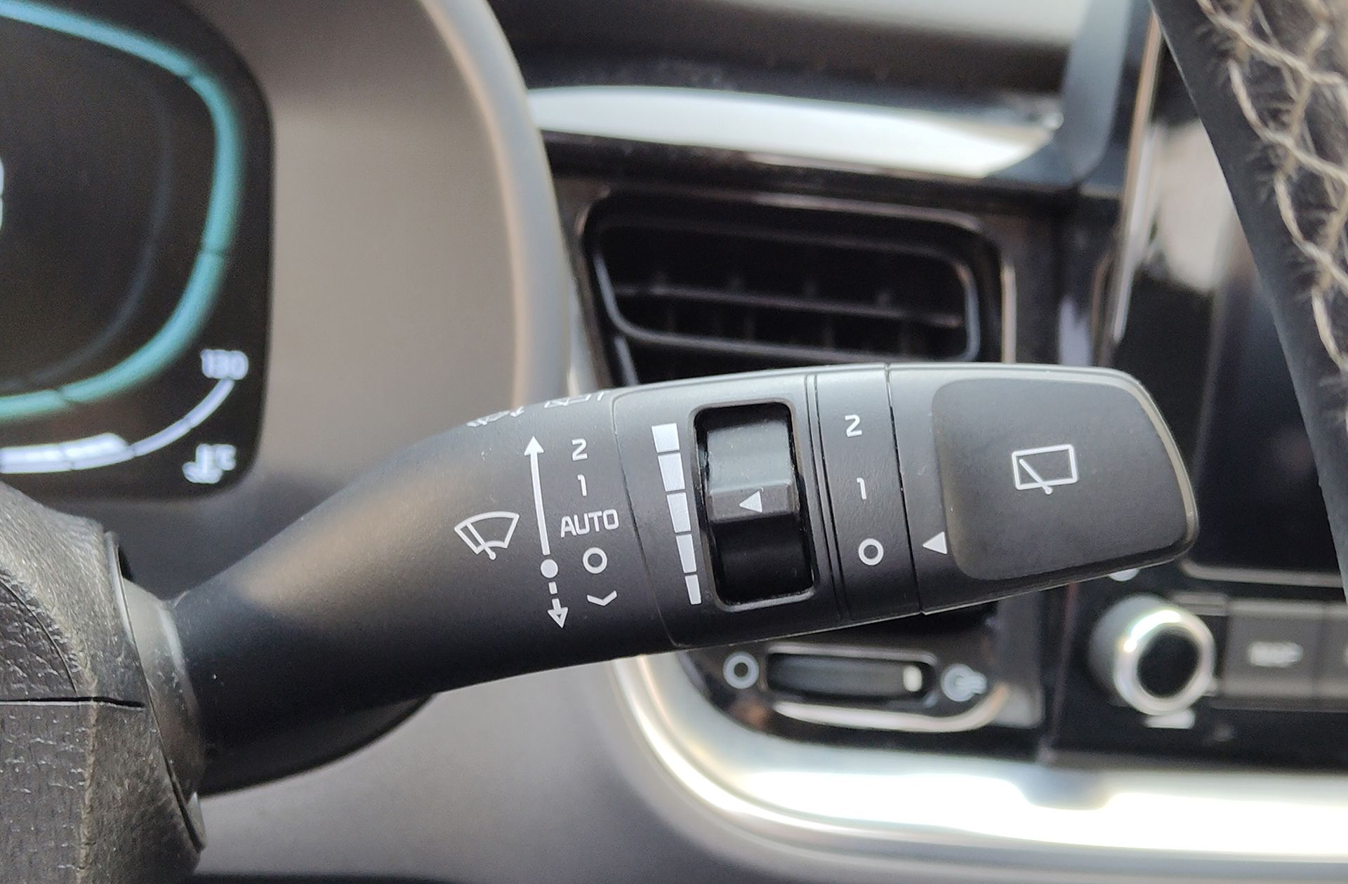 Kia Stonic 1.0 T-GDi Drive DCT - foto 28