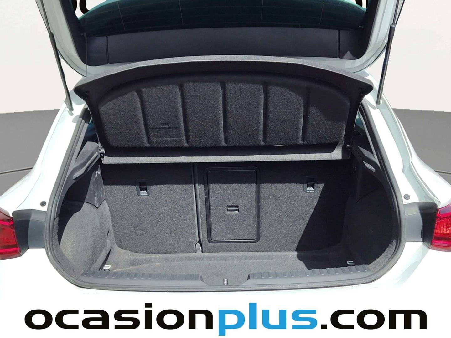 Fotos maletero Seat León Seat León 1.5 TSI S&S FR Go L (150 CV)
