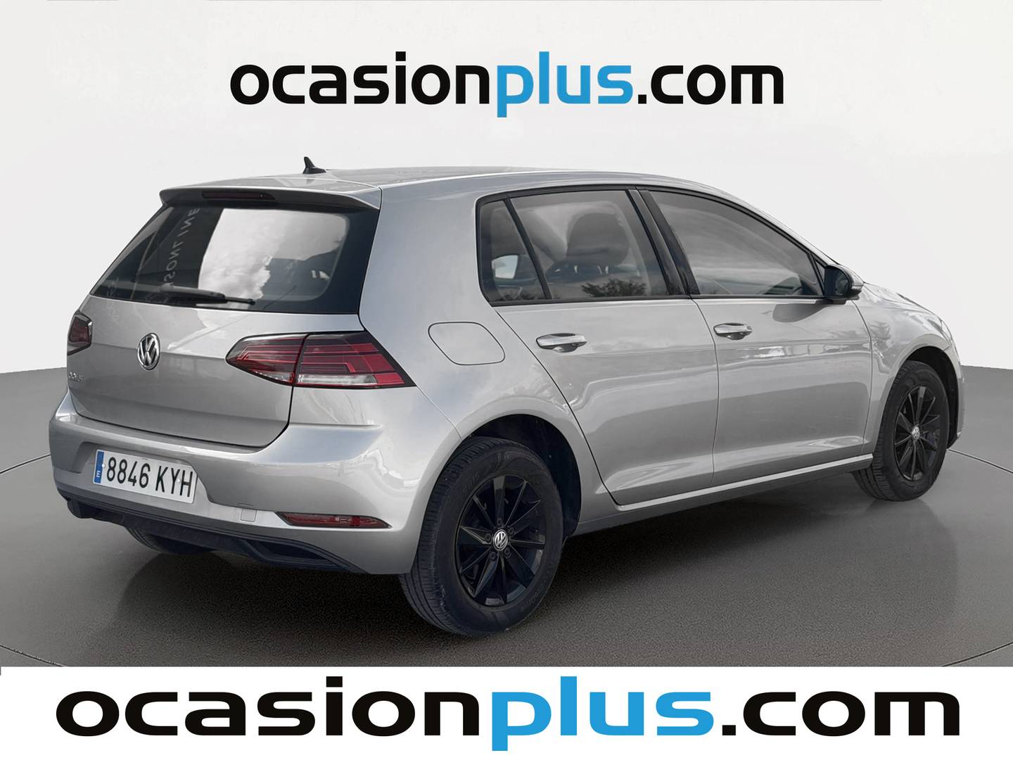Foto trasera Volkswagen Golf Volkswagen Golf Business 1.0 TSI (115 CV) derecha