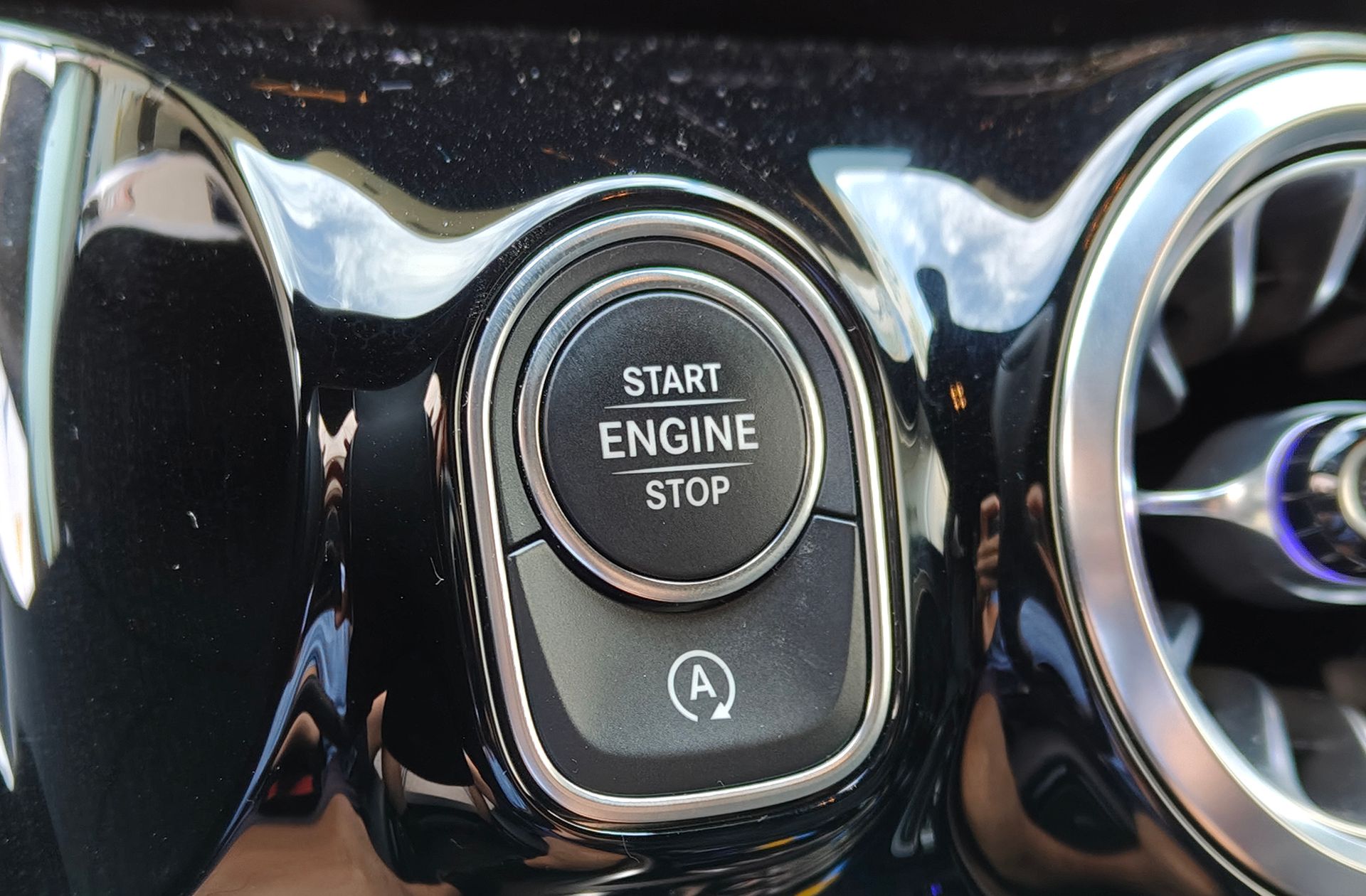 Mercedes-Benz GLA 180 - foto 31