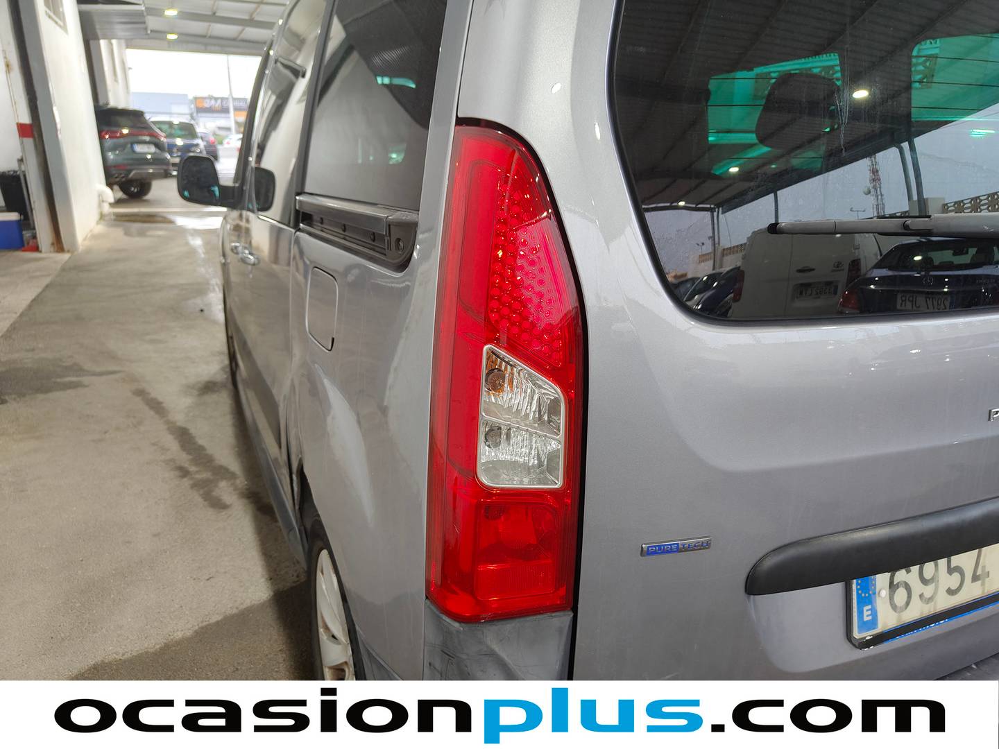 Peugeot Partner Peugeot Partner Tepee Combi 1.2 PureTech Adventure Edition (110 CV) gasolina