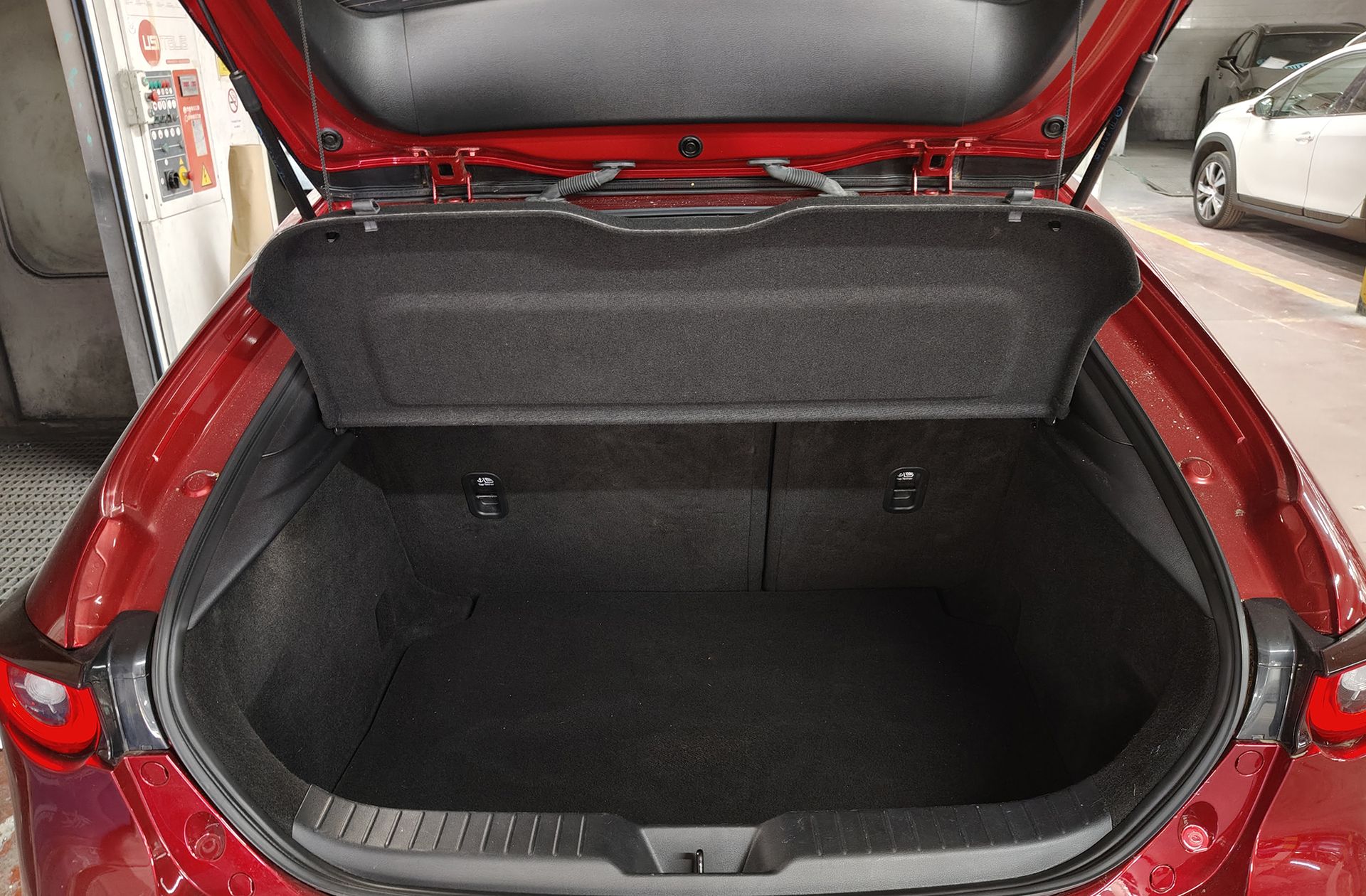 Mazda Mazda3 2.0 e-SKYACTIV-G Zenith - foto 18