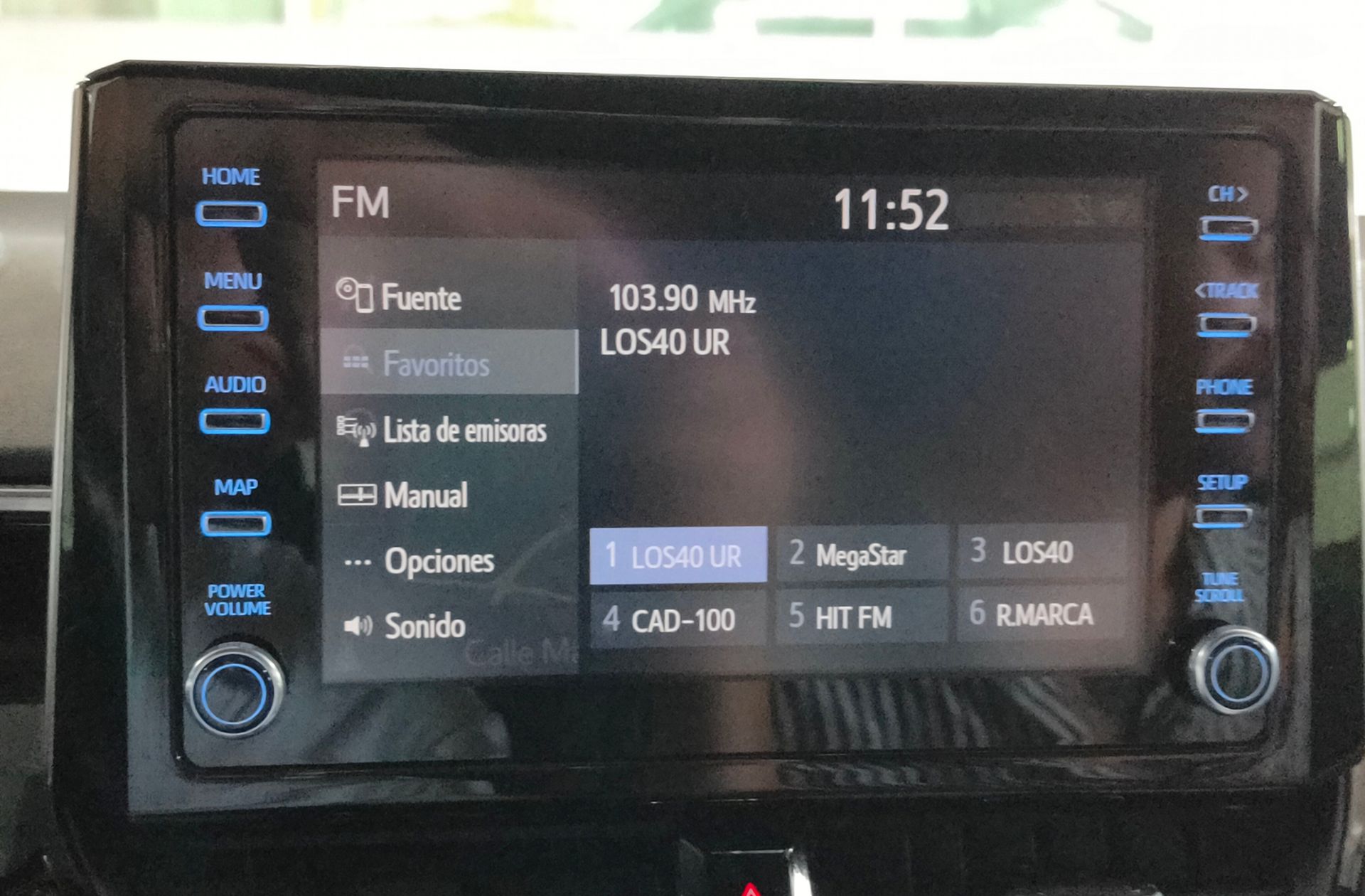 Toyota Corolla 1.8 125 Híbrido Active Tech E-CVT - foto 34