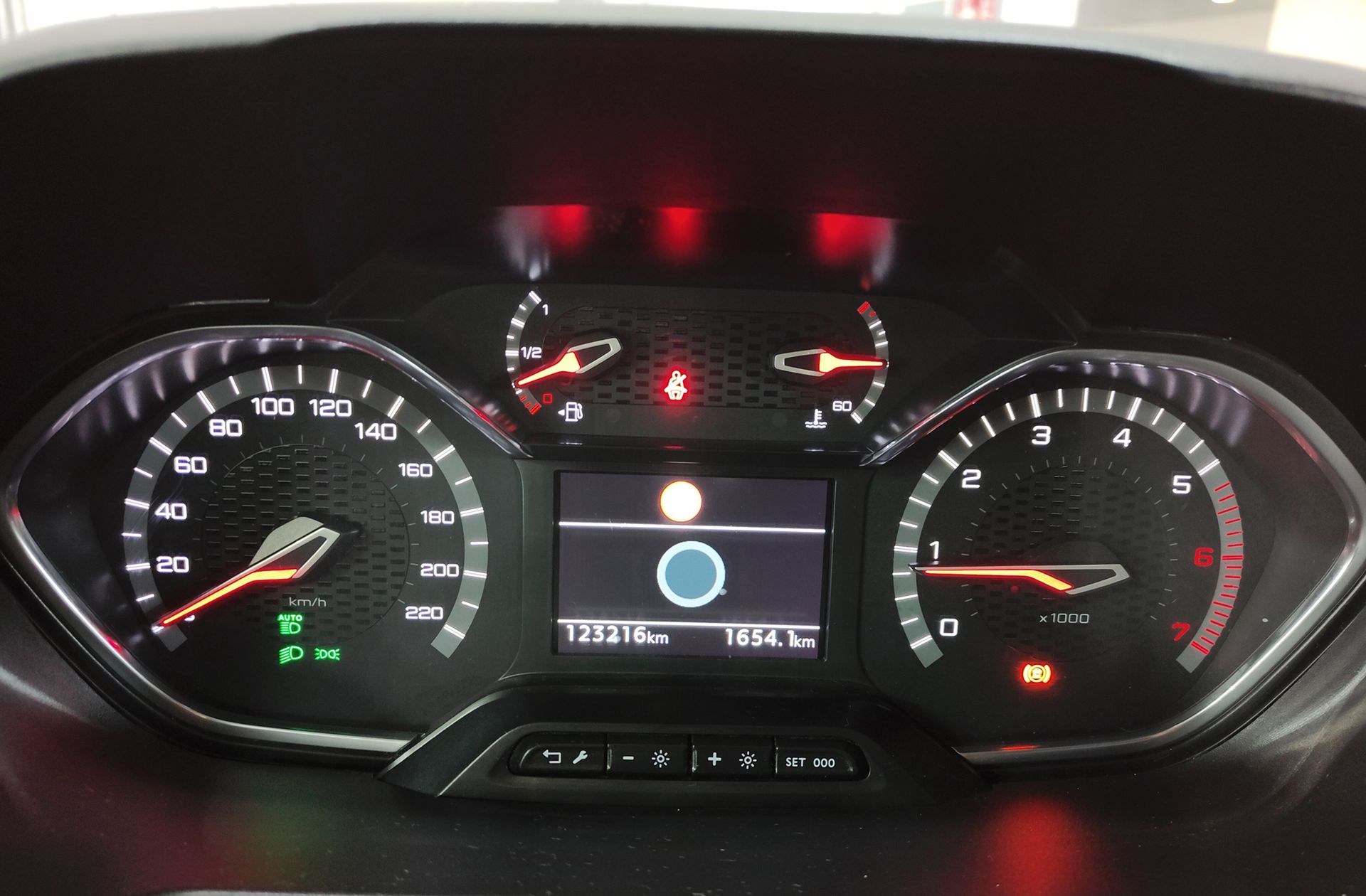 Peugeot Rifter BlueHDi 100 GT Standard - foto 21