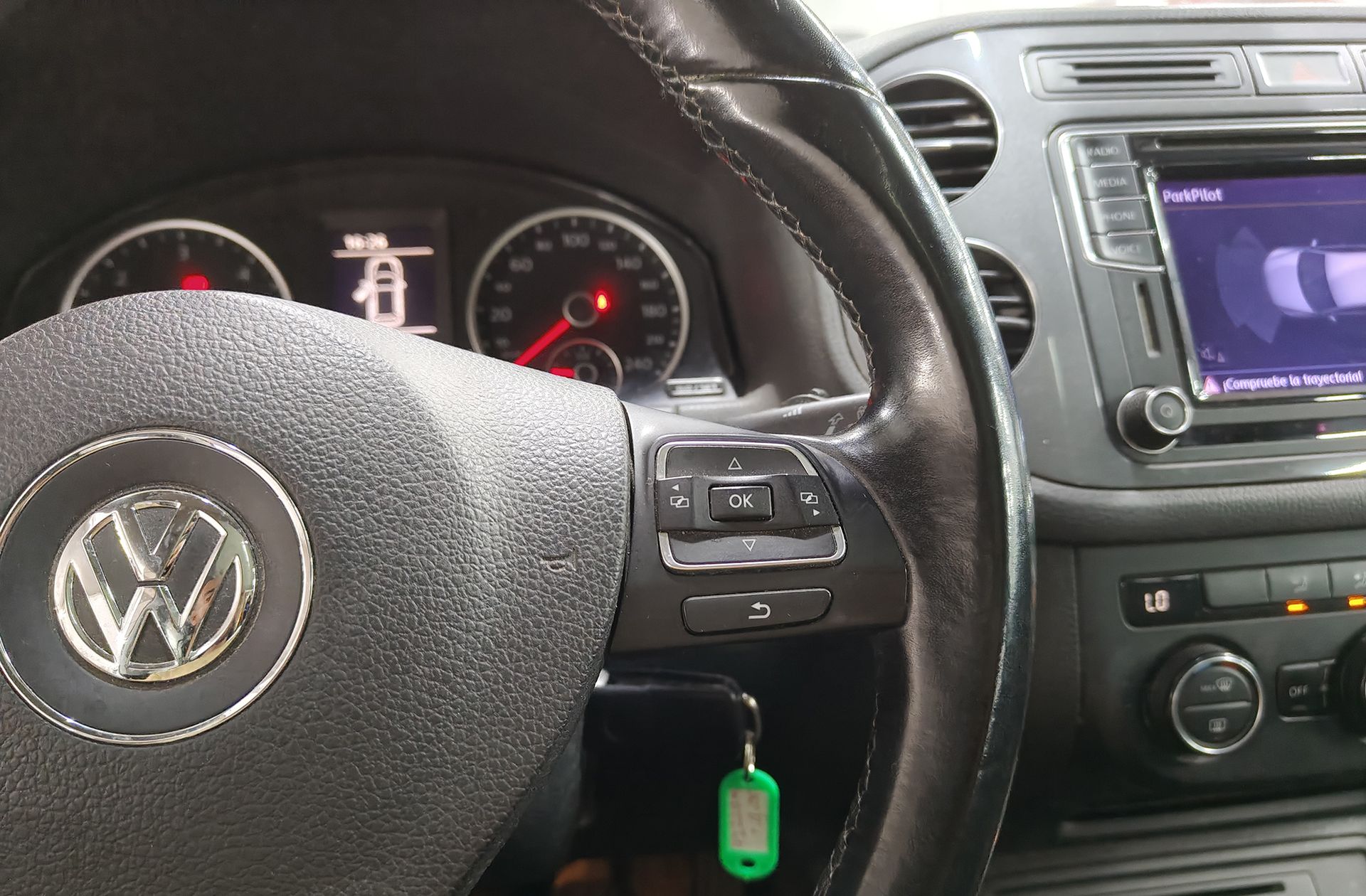Volkswagen Tiguan T1 2.0 TDI 4x2 - foto 24