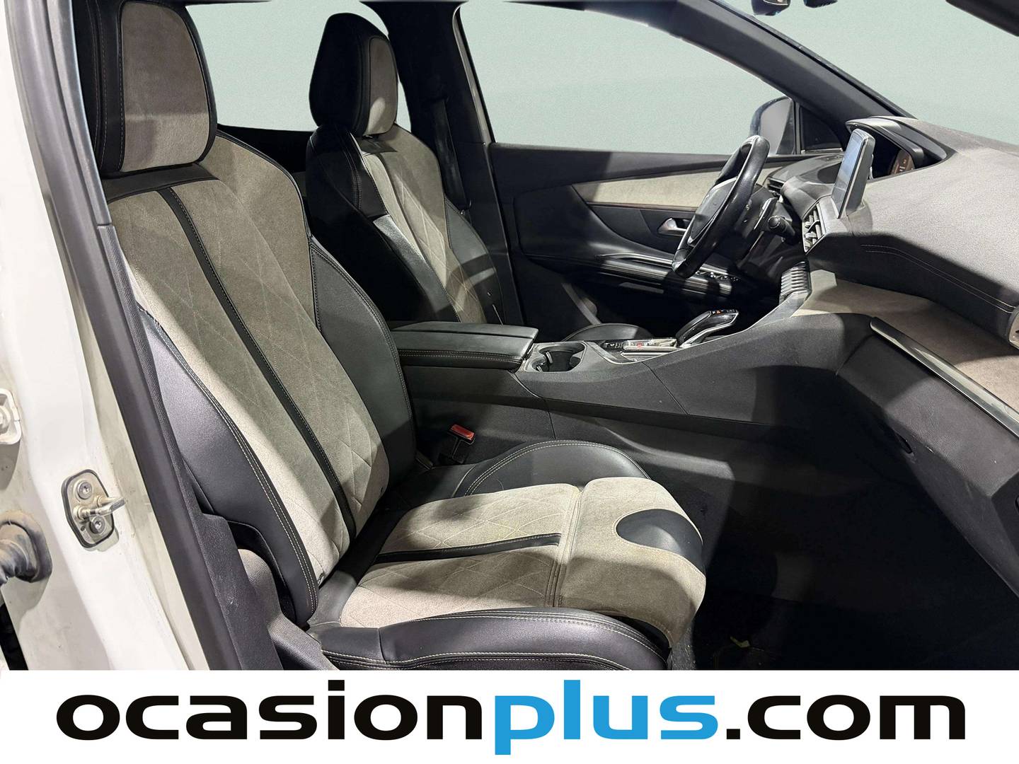 Peugeot 3008 Peugeot 3008 Hybrid 300 GT e-EAT8 (300 CV) seminuevo